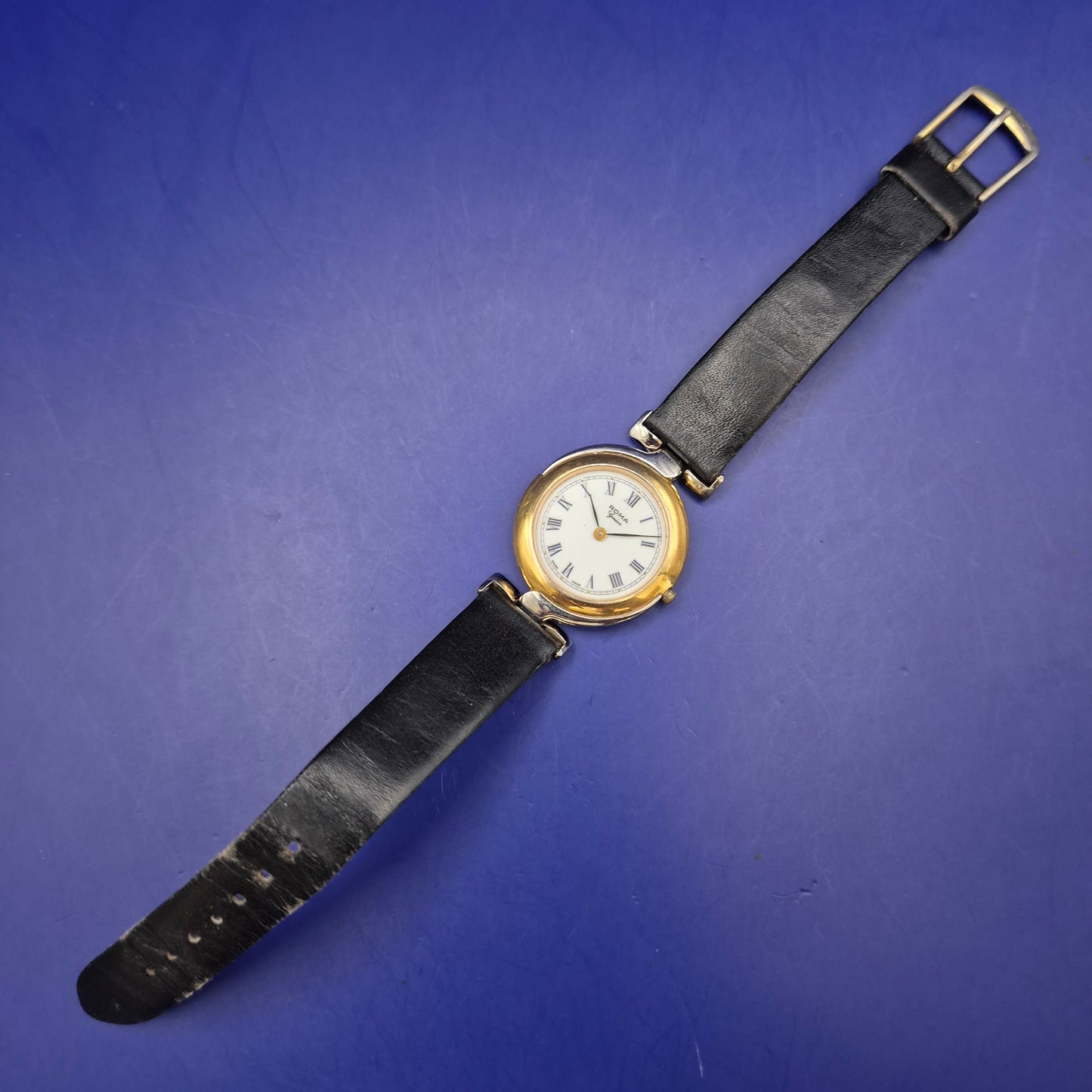 Exklusive Roma Genève Damen Uhr – Bicolor Design mit Römischen Ziffern
