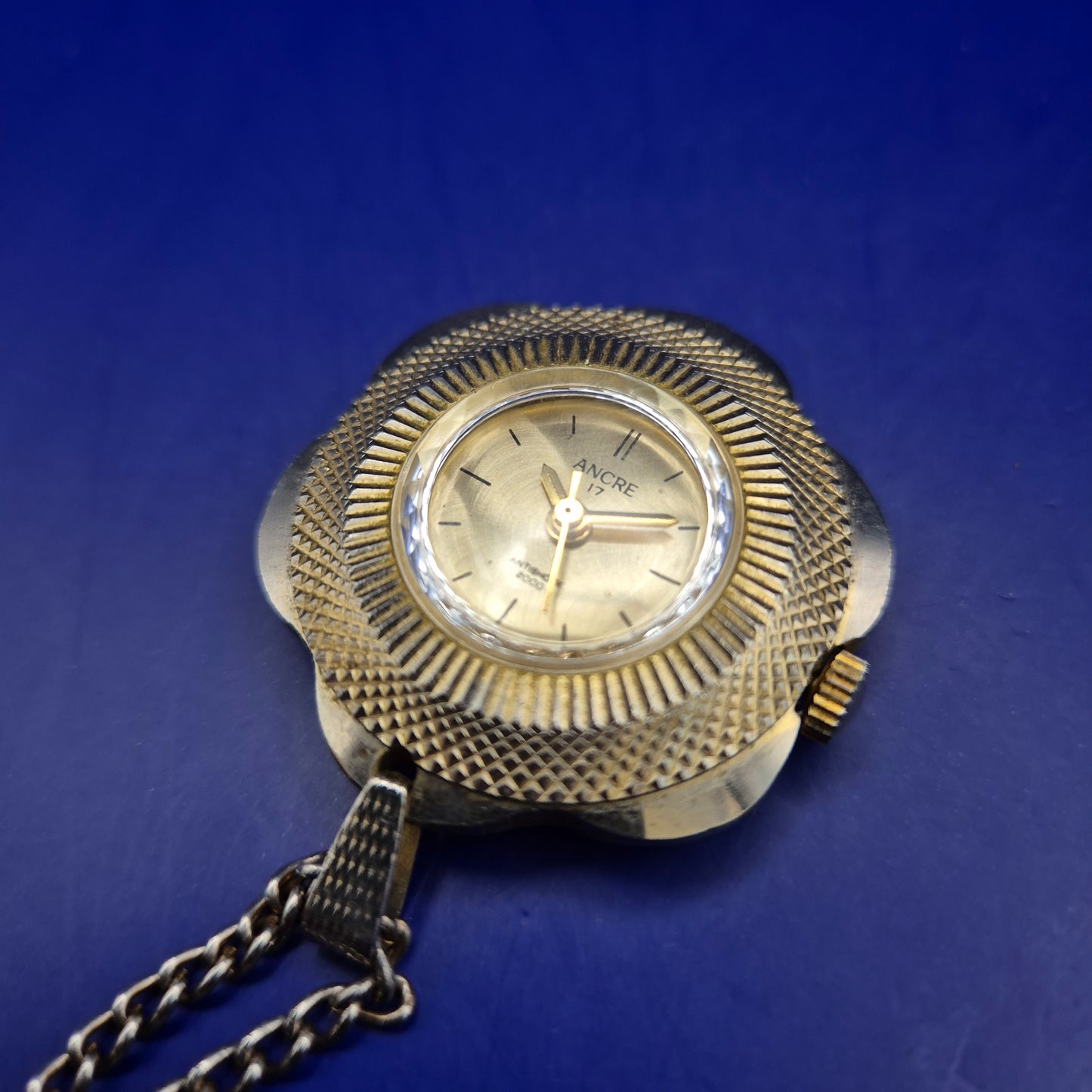Elegante Maurice Lacroix Damen Uhr – Bicolor Design mit Goldakzenten