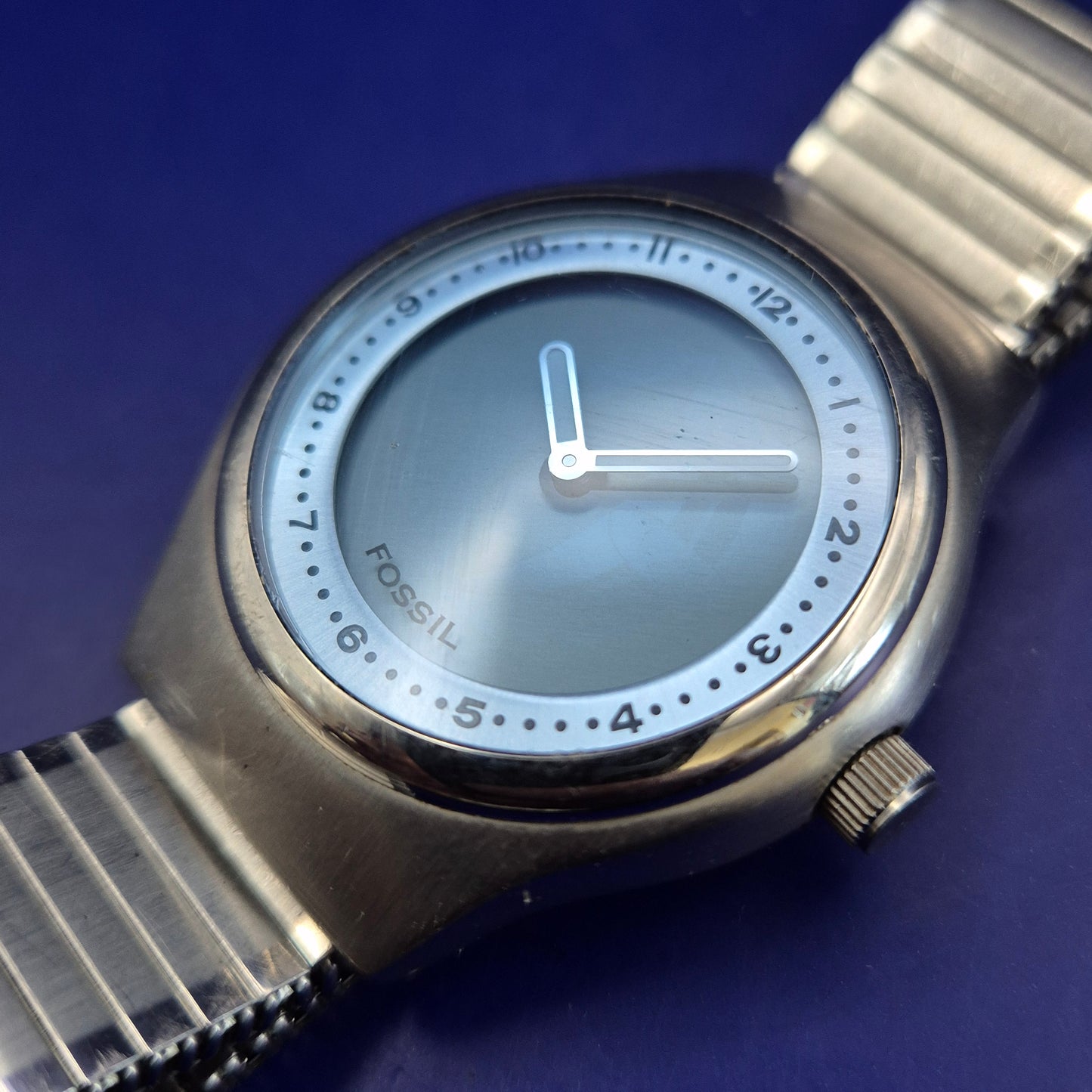 Moderne Fossil Damen Uhr Big Tic – Futuristisches Design mit Digital-Sekunde
