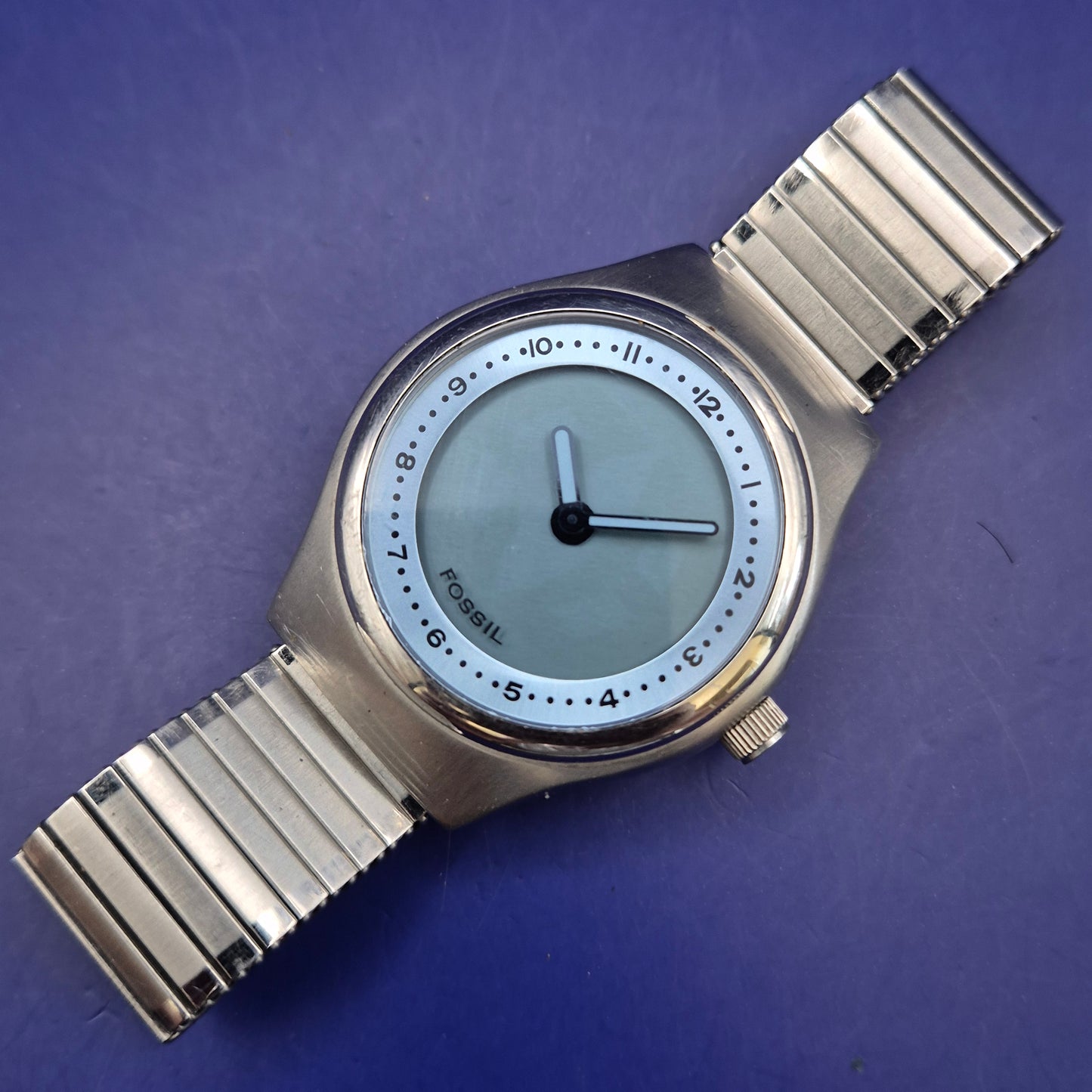 Moderne Fossil Damen Uhr Big Tic – Futuristisches Design mit Digital-Sekunde