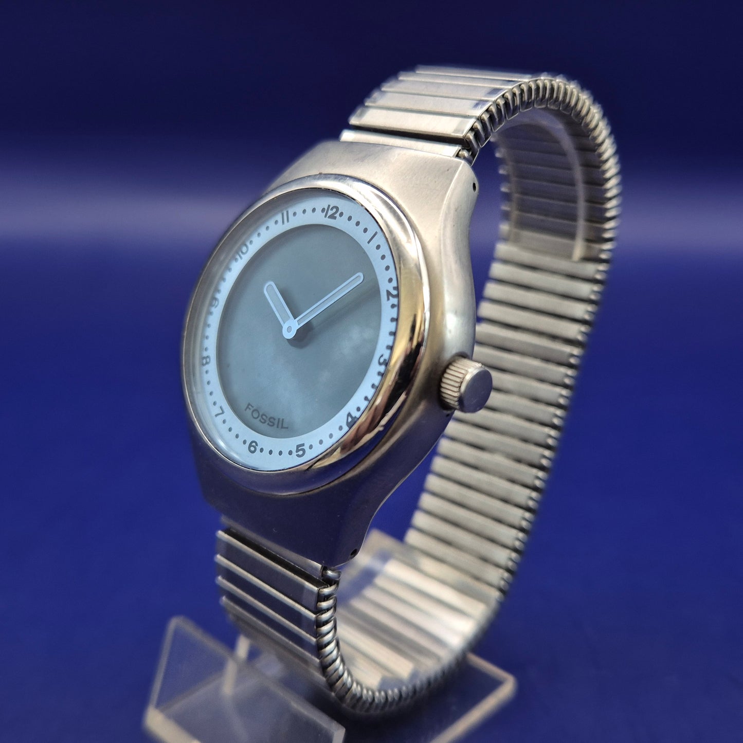 Moderne Fossil Damen Uhr Big Tic – Futuristisches Design mit Digital-Sekunde