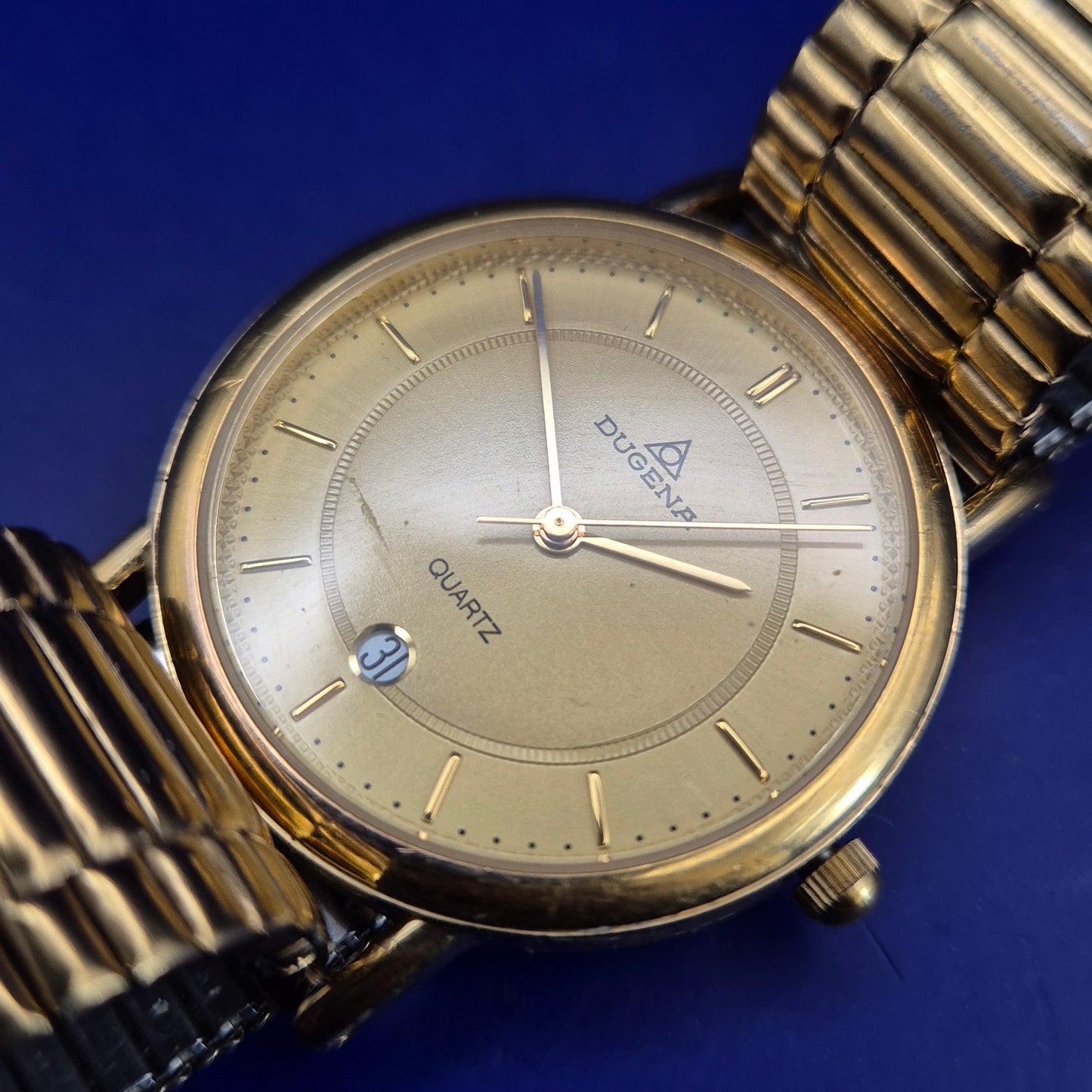 Klassische Dugena Herren Uhr – Goldfarbenes Design mit Datumsanzeige