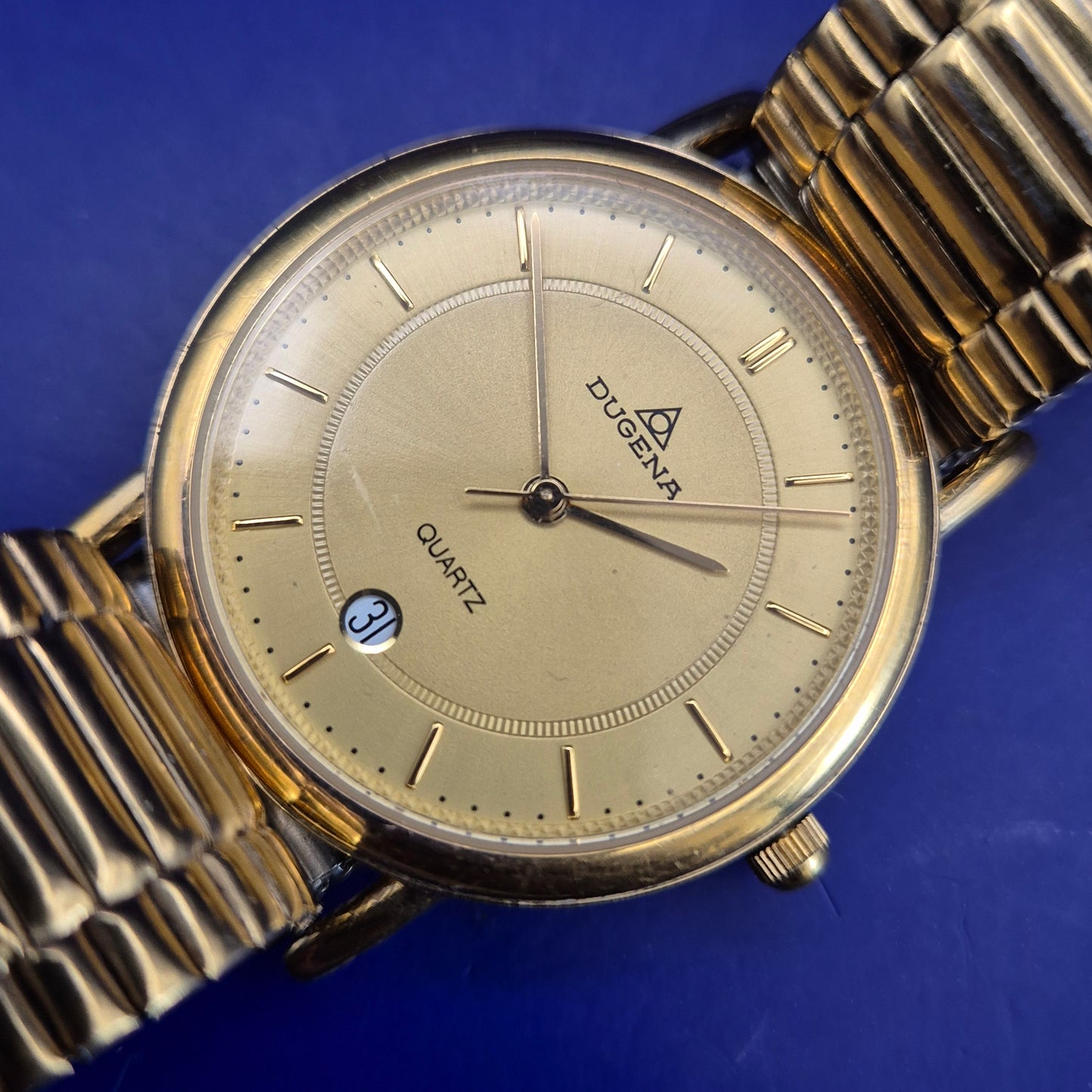 Klassische Dugena Herren Uhr – Goldfarbenes Design mit Datumsanzeige