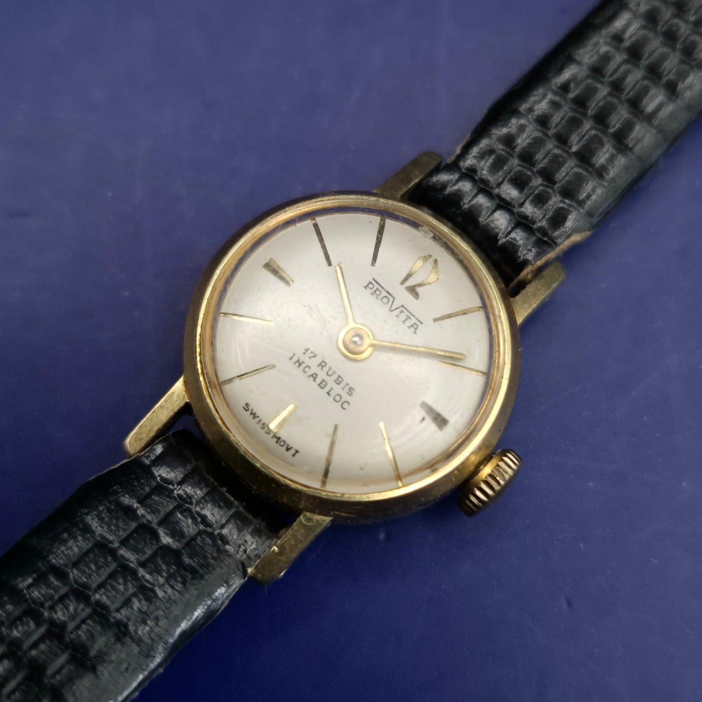 Klassische Provita Damen Uhr – Vintage Eleganz mit 17 Rubis