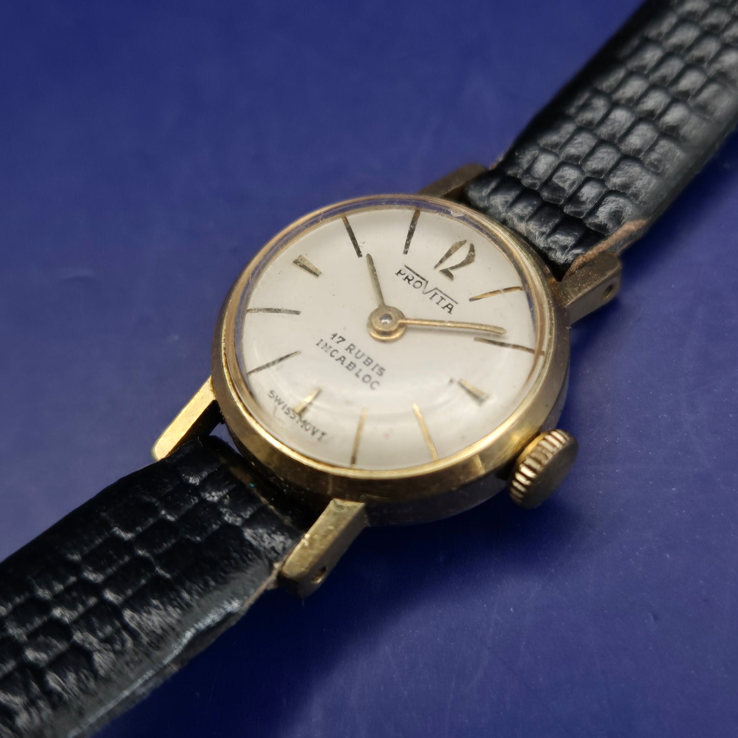 Klassische Provita Damen Uhr – Vintage Eleganz mit 17 Rubis