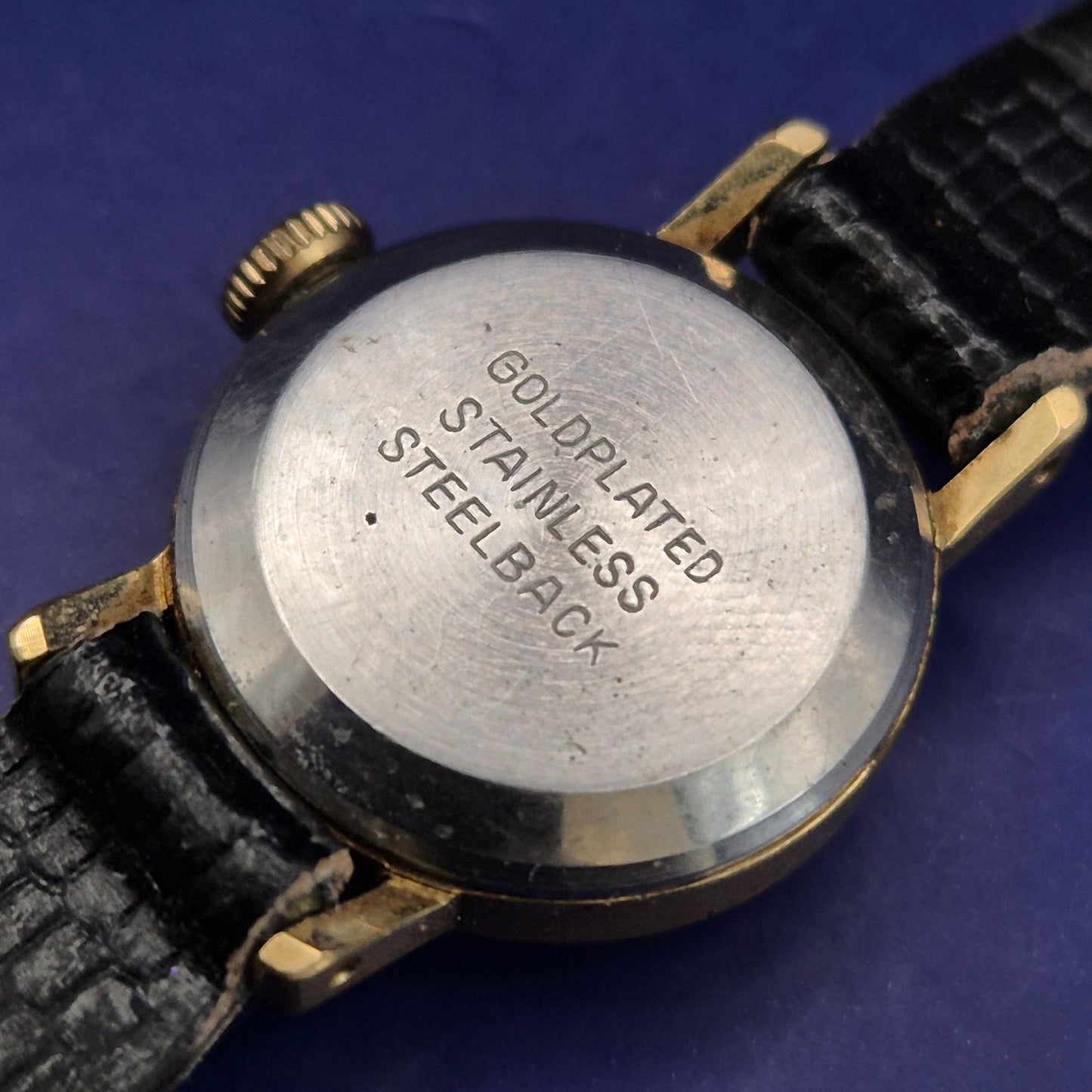 Klassische Provita Damen Uhr – Vintage Eleganz mit 17 Rubis