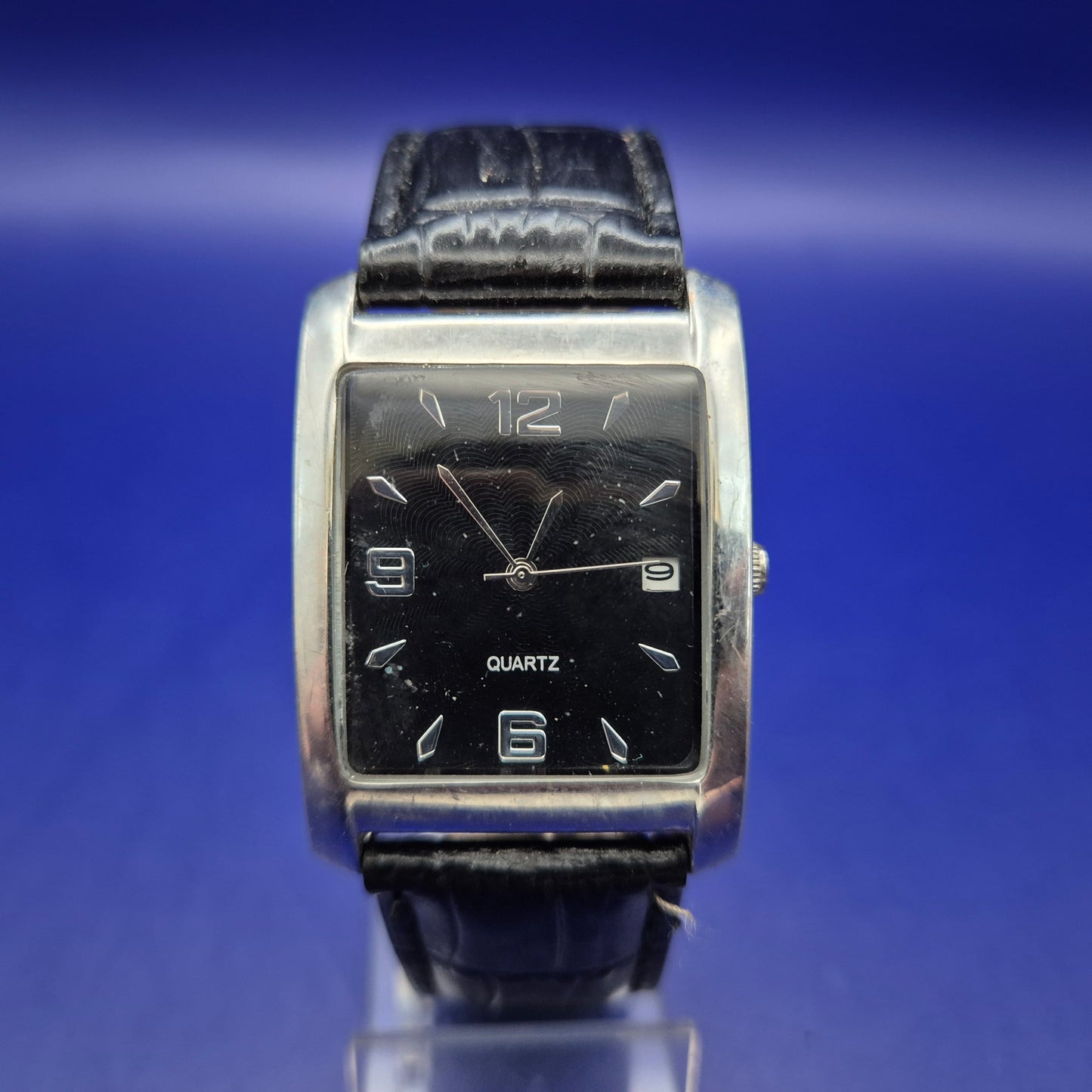 Klassische Herren Uhr mit schwarzem Lederarmband – Zeitloser Business-Look