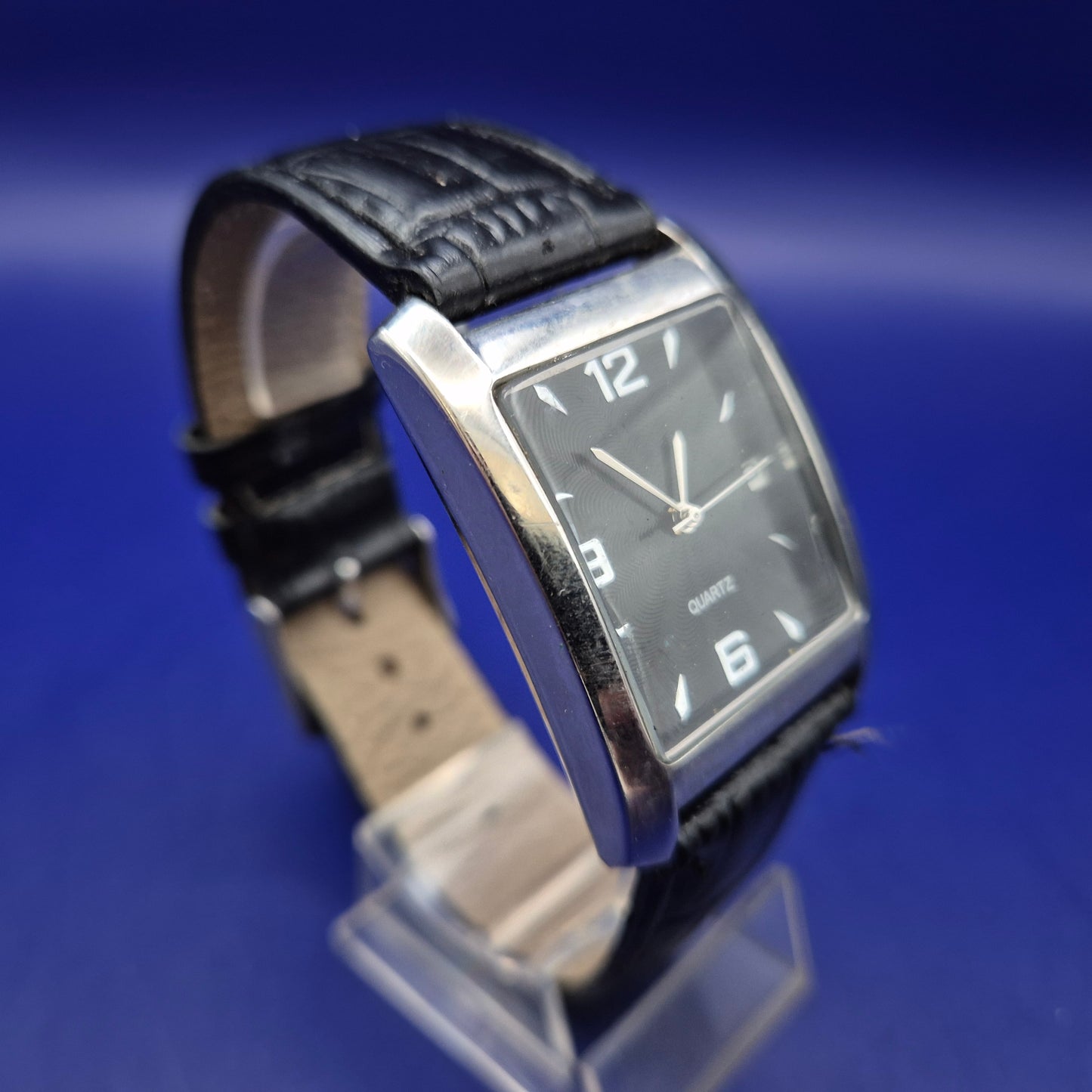 Klassische Herren Uhr mit schwarzem Lederarmband – Zeitloser Business-Look