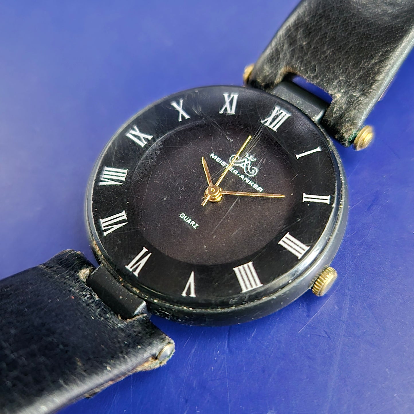 Klassische Meister Anker Damen Uhr – Schwarzes Design mit römischen Zahlen