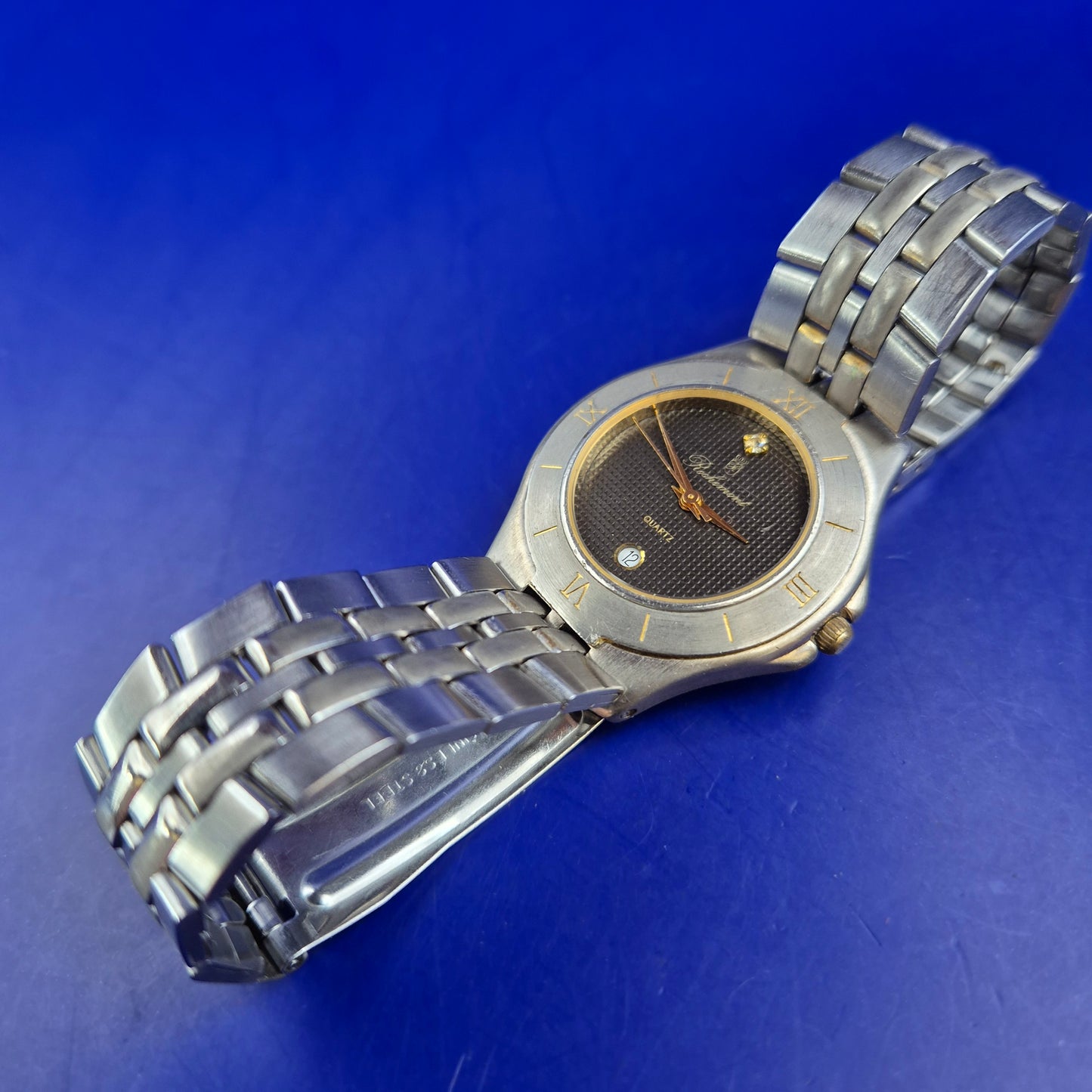 Elegante Rochemont Herren Uhr – Bicolor Design mit Datumsanzeige