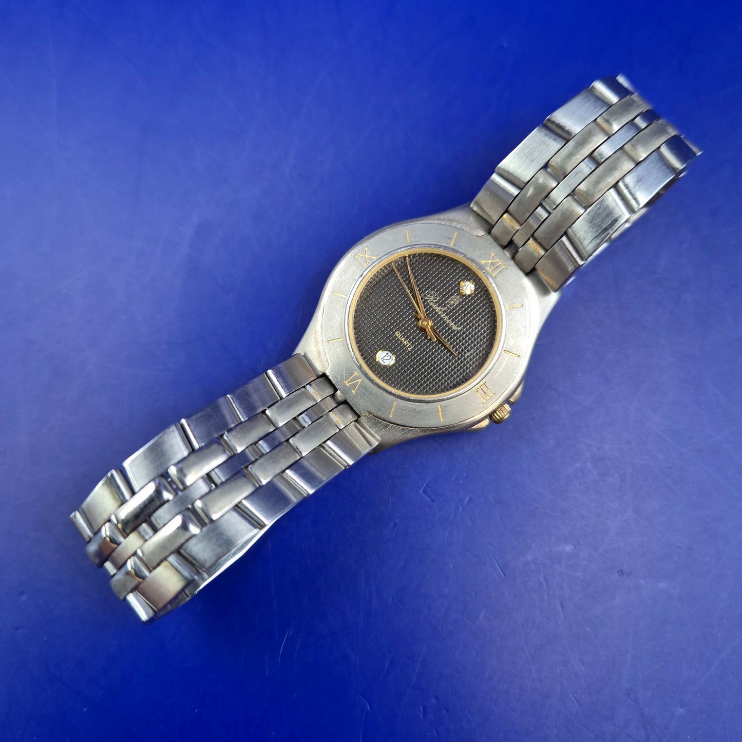 Elegante Rochemont Herren Uhr – Bicolor Design mit Datumsanzeige