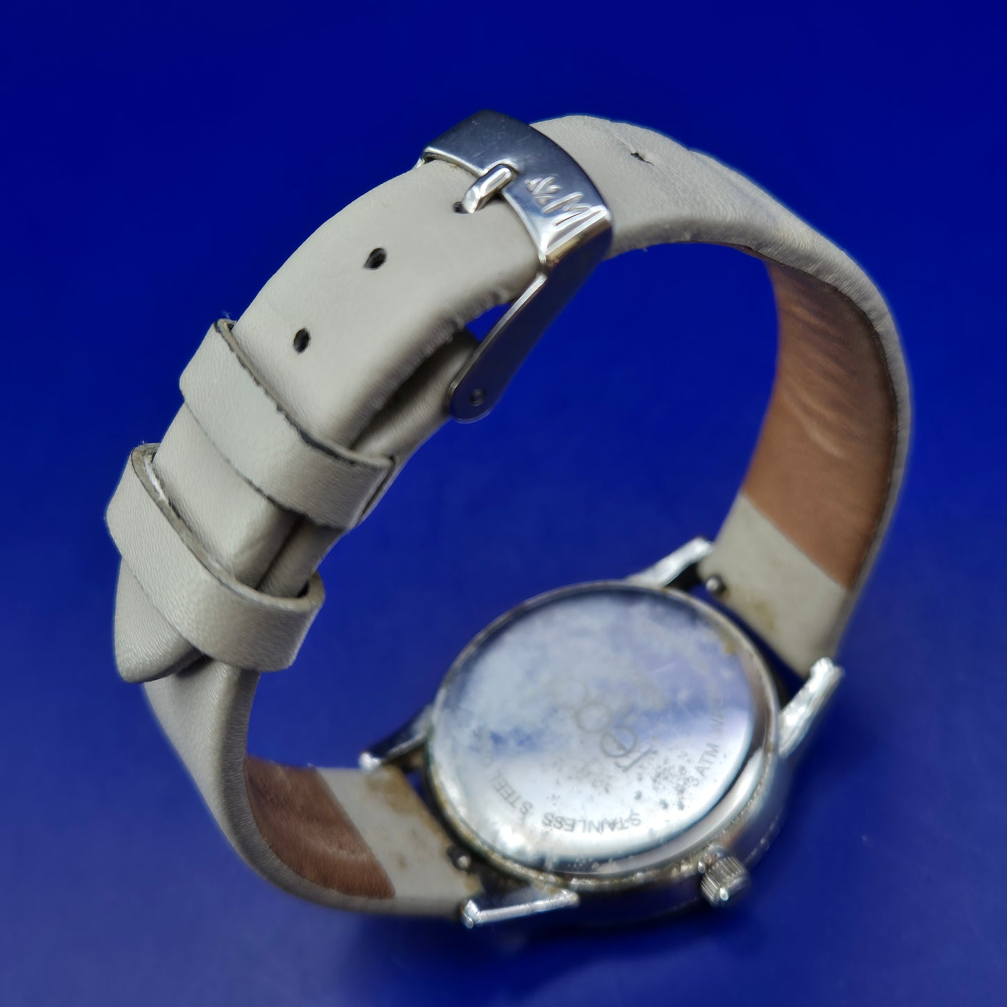 Stilvolle Regal Damen Uhr mit Blumen-Zifferblatt – Verspielte Eleganz