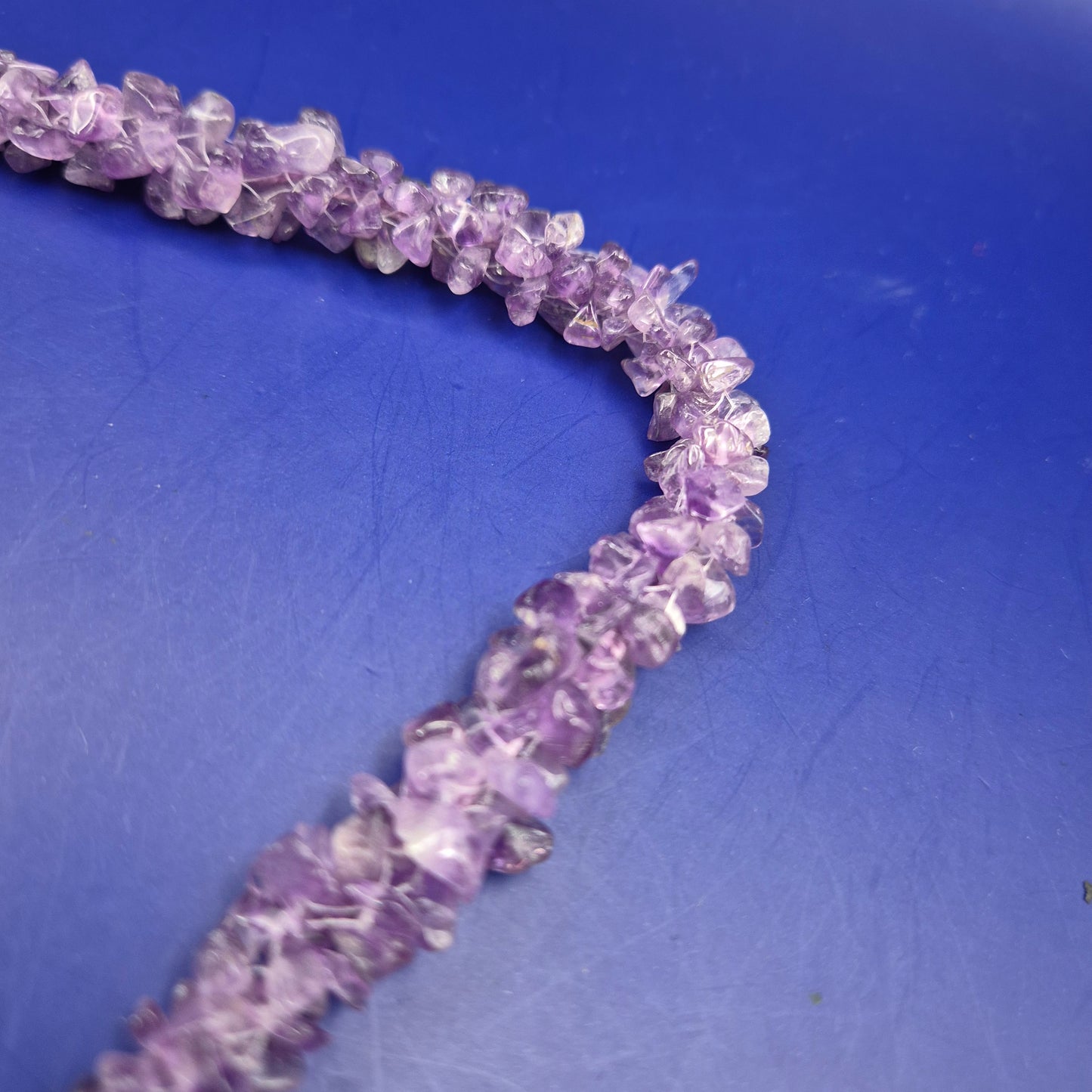 Edle Amethyst Splitterkette – Natürliches Violett für zeitlosen Stil