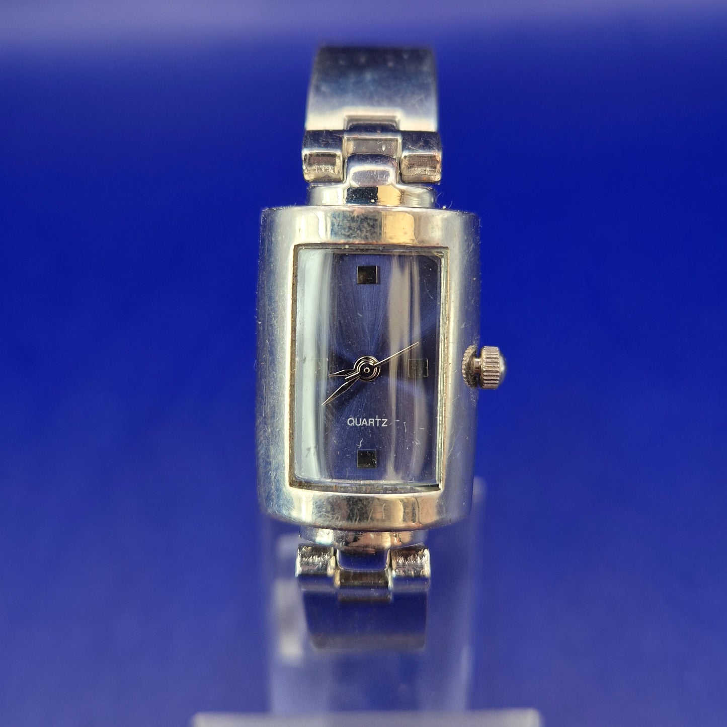 Elegante Yves Poinet Damen Uhr – Klassisch in Silber mit blauem Zifferblatt