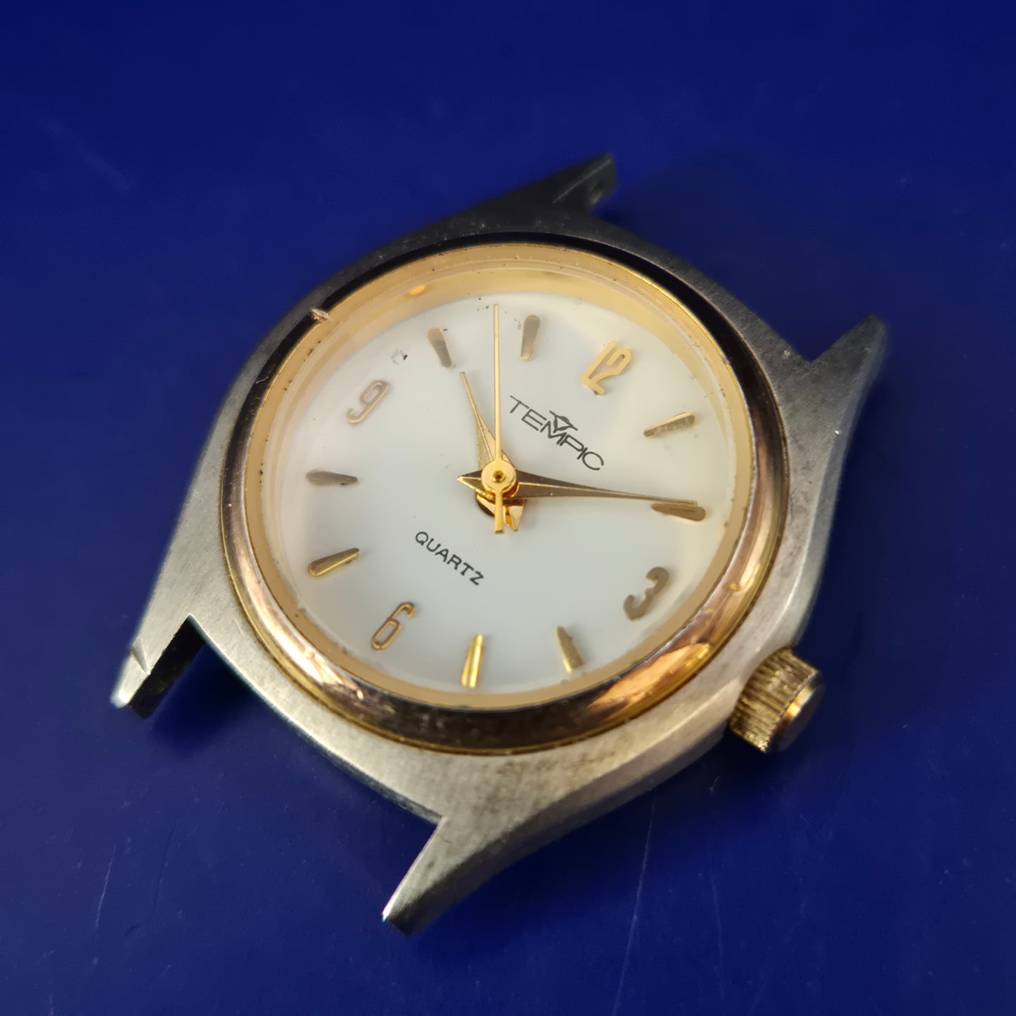 Klassische Tempic Damen Uhr – Bicolor Design mit weißem Zifferblatt