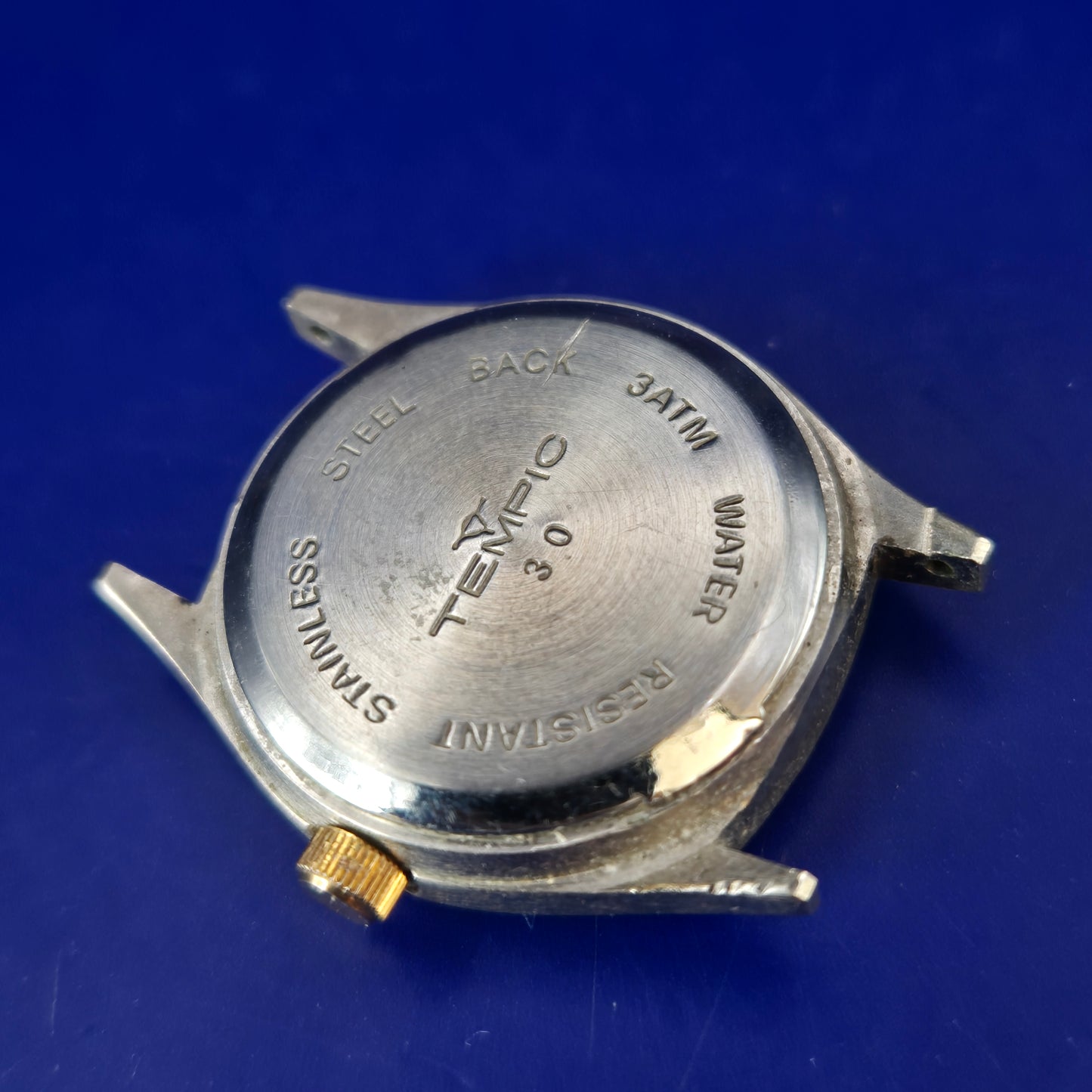 Klassische Tempic Damen Uhr – Bicolor Design mit weißem Zifferblatt