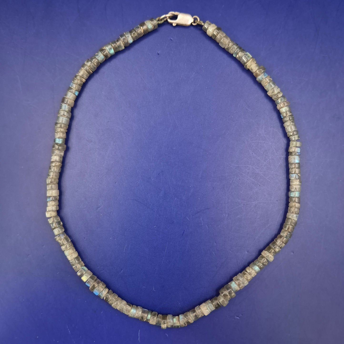 Edle Labradorit Kette mit 925 Silber Verschluss – Schimmerndes Design