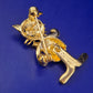 Verspielte Katzen Brosche in Gold-Optik – Charmantes Accessoire