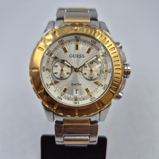 Stilvolle Guess Herren Armband Uhr – Bicolor Chronograph mit 5ATM