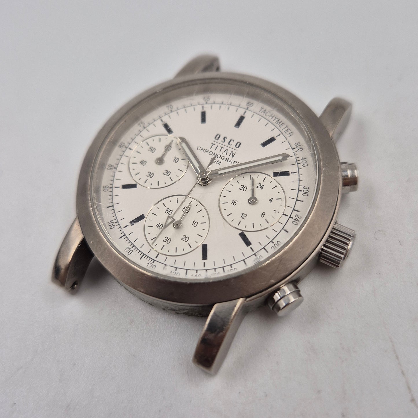 Sportlicher Osco Titan Chronograph – Robustes Design für Herren
