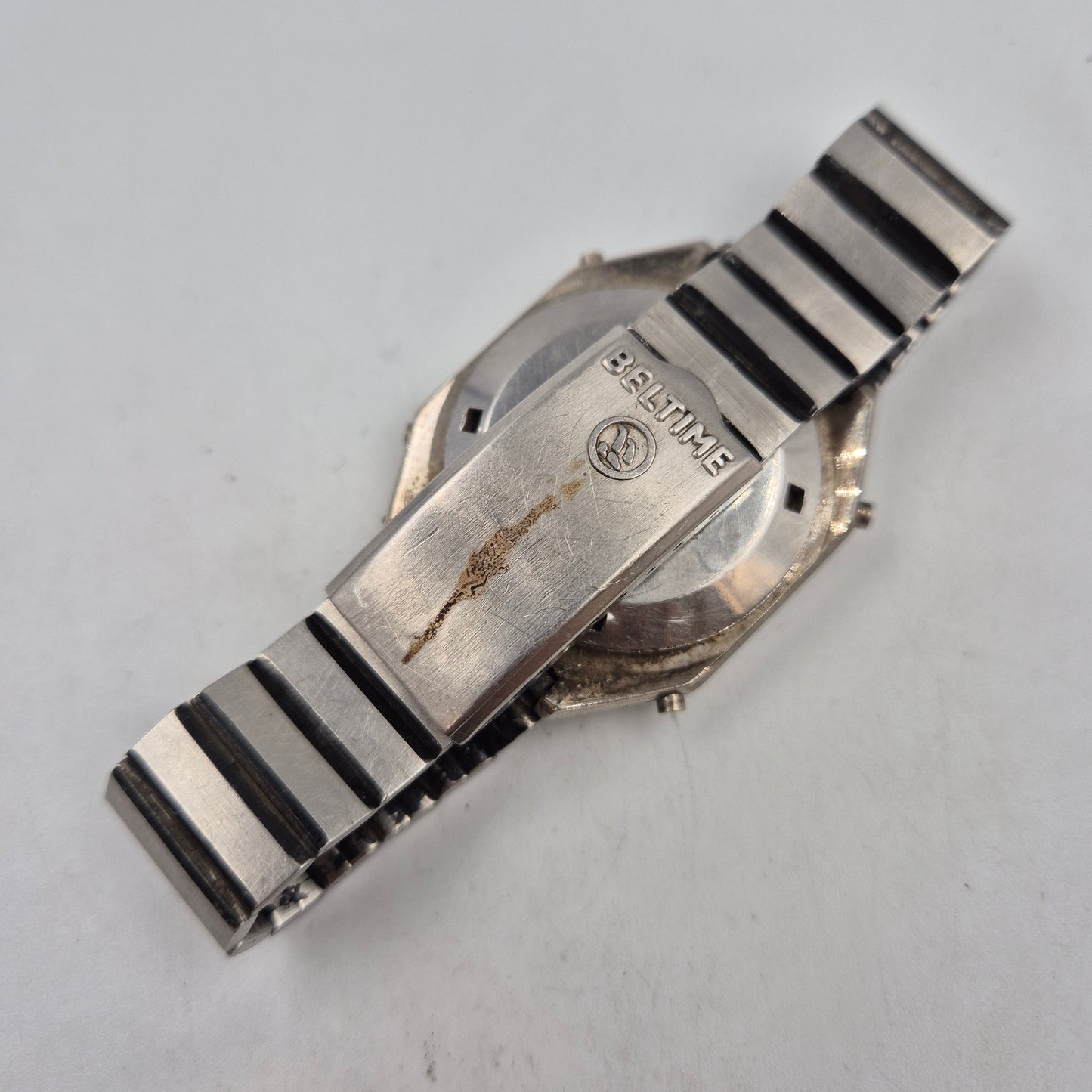 Vintage Beltime Herren Uhr – Retro Digital Design mit Gehäuse aus Edelstahl