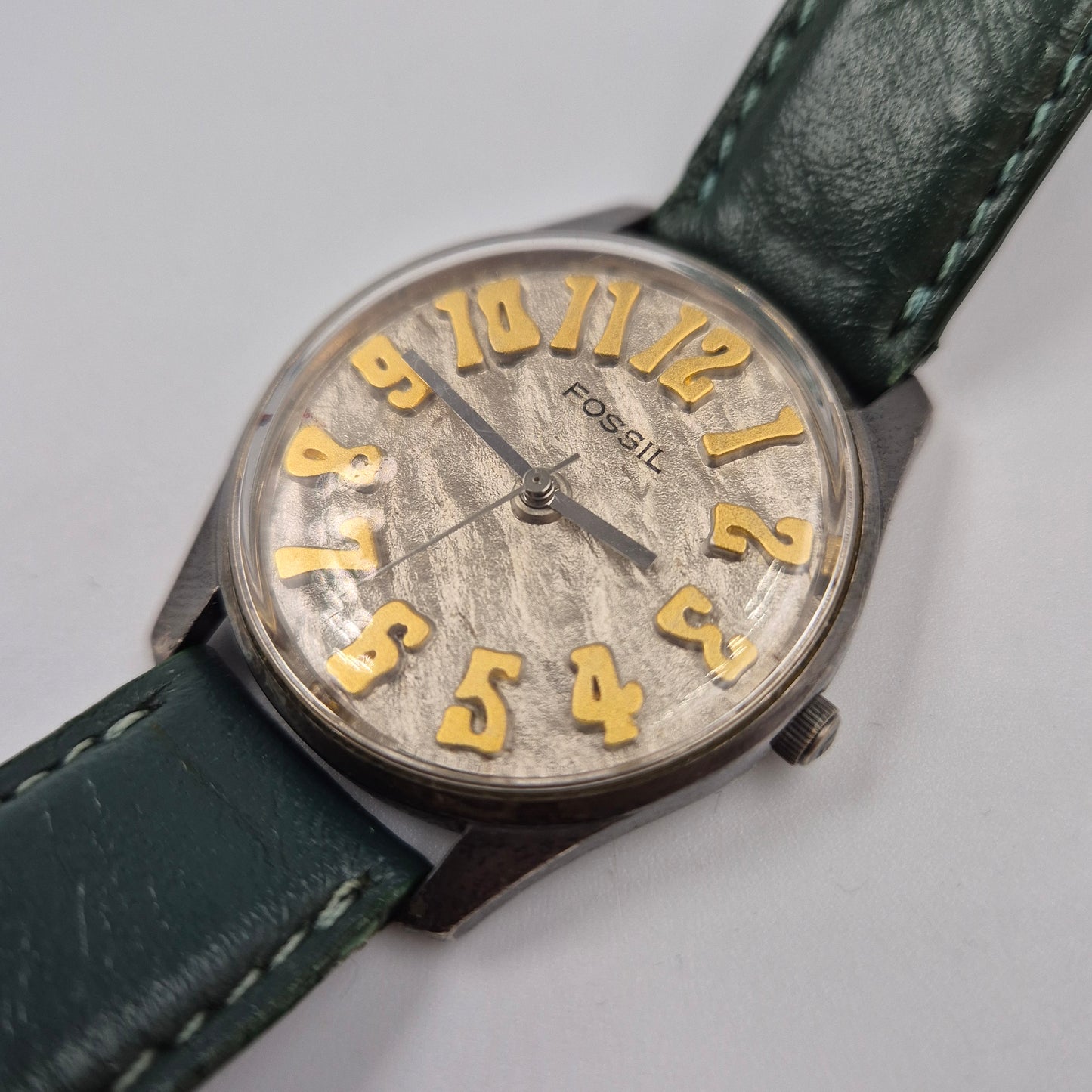 Einzigartige Fossil Damen Uhr – Vintage Design mit grünem Lederarmband