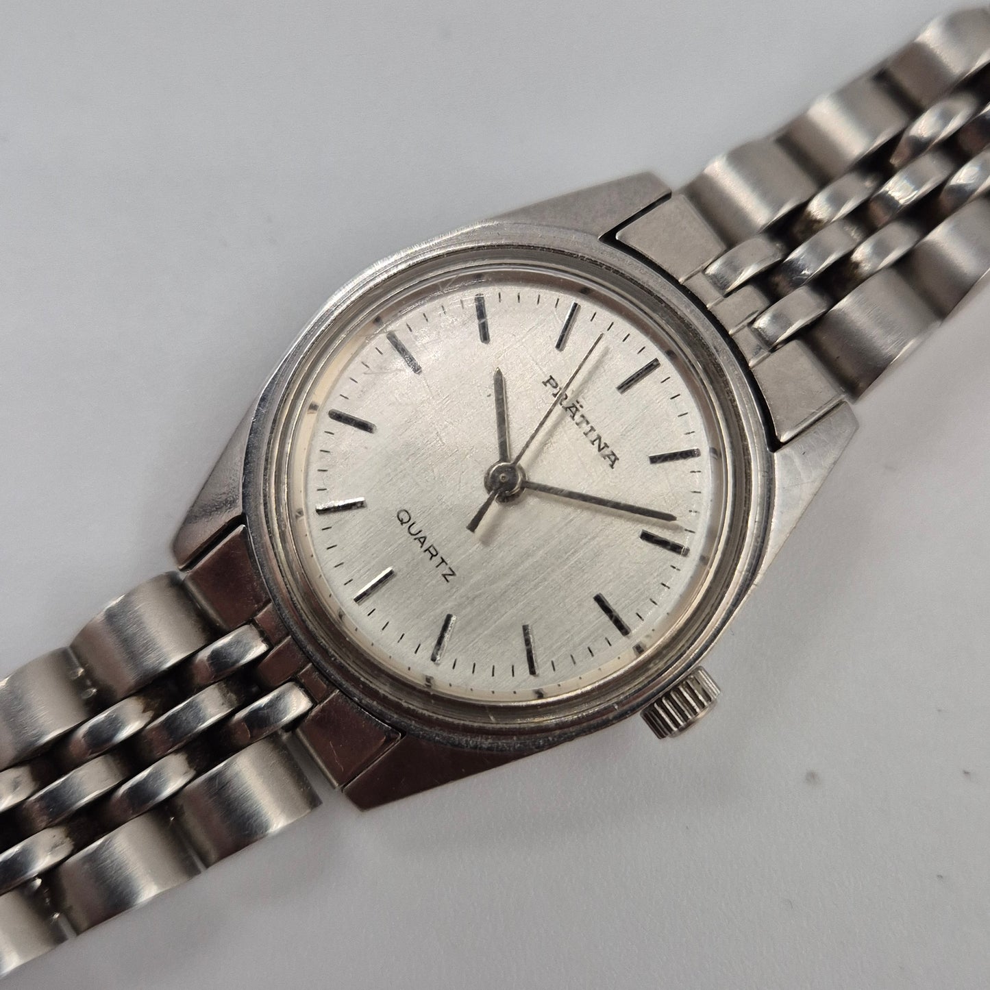 Klassische Prätina Damen Uhr – Zeitloses Edelstahl Design