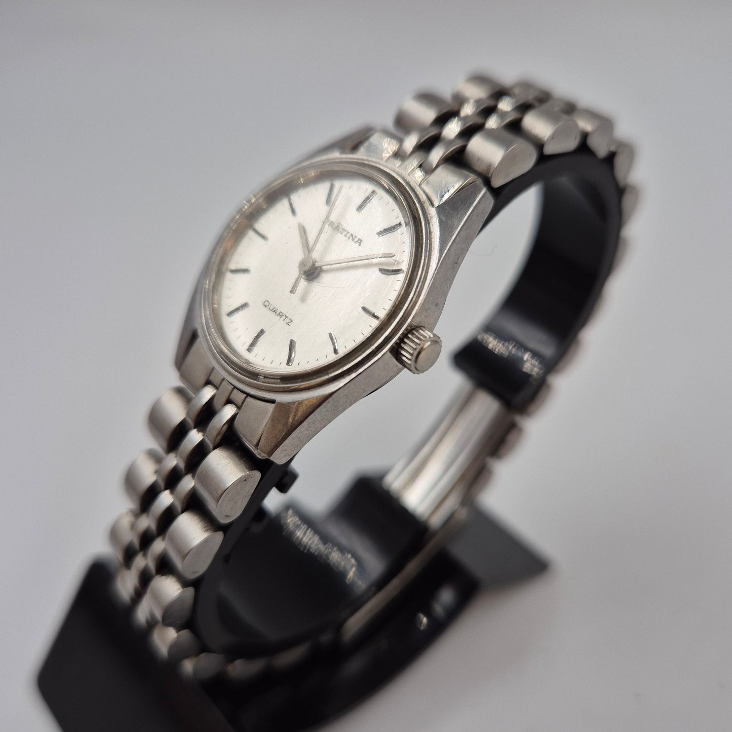 Klassische Prätina Damen Uhr – Zeitloses Edelstahl Design