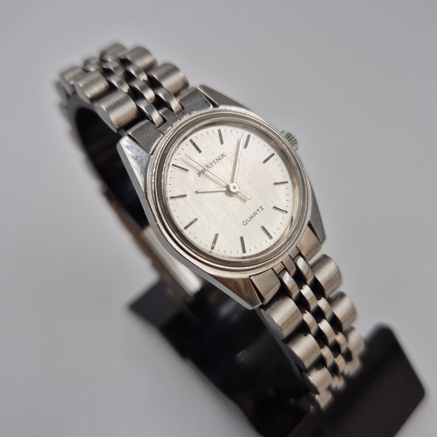 Klassische Prätina Damen Uhr – Zeitloses Edelstahl Design