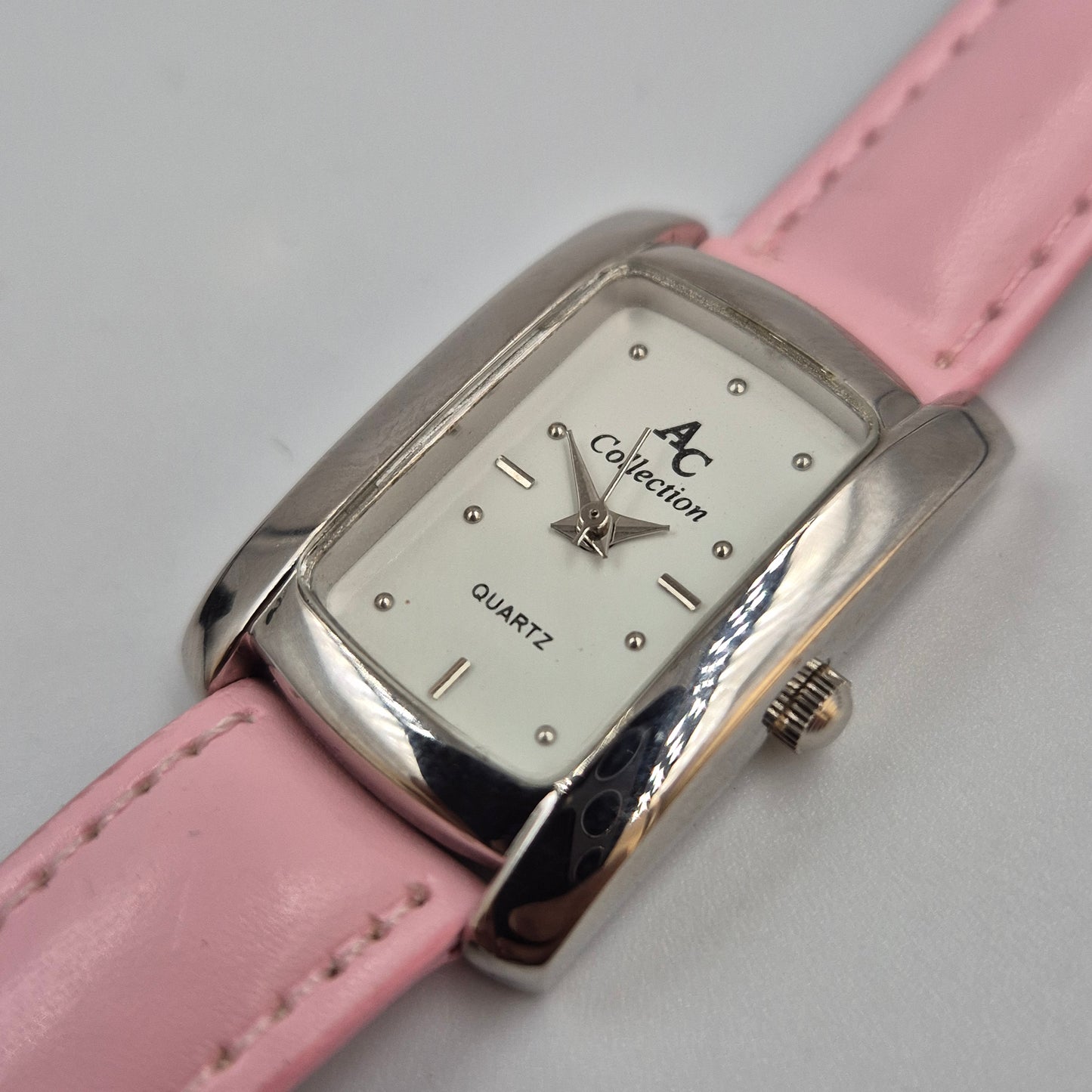 Elegante AC Collection Damen Uhr – Stilvolles Rechteck-Design in Rosa