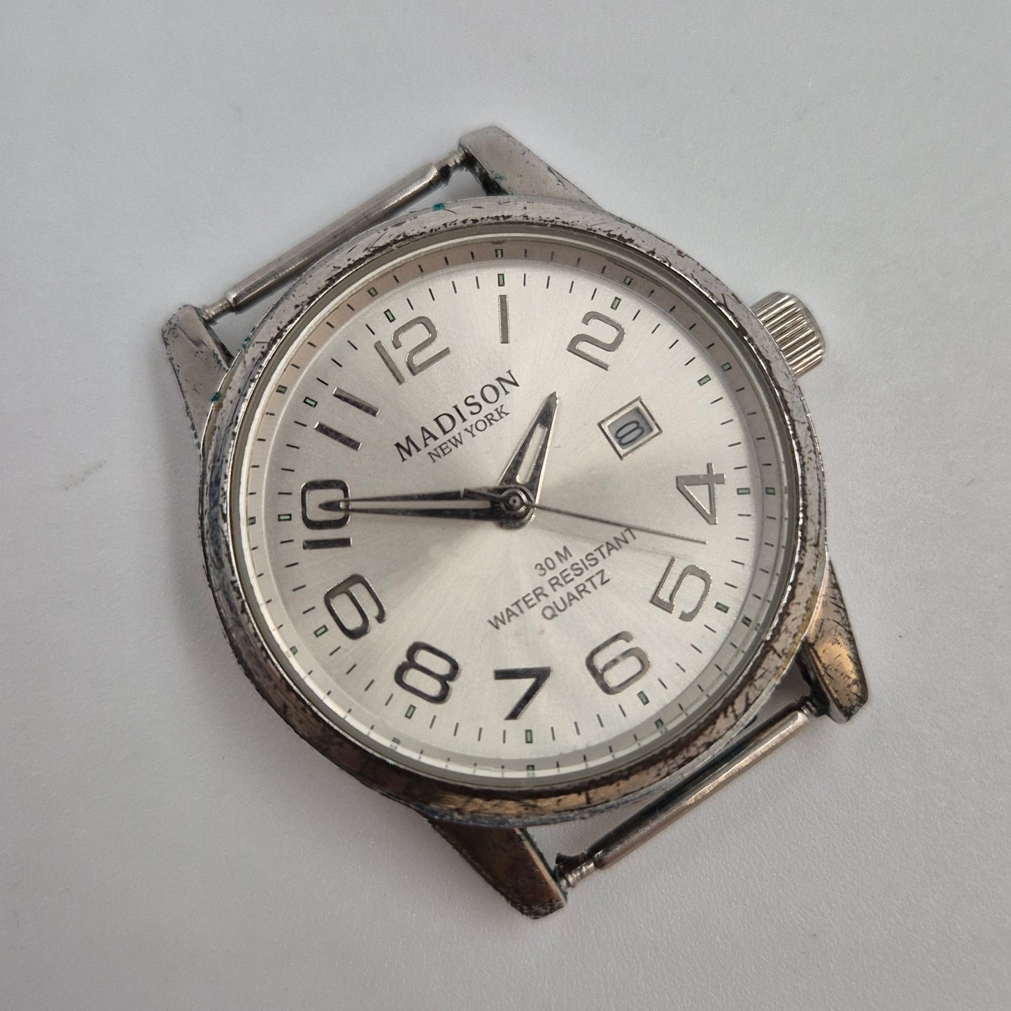 Klassische Madison New York Herren Uhr – Silbernes Zifferblatt