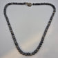 Rustikale Holzperlen Kette – Grauer Ethno Boho Halsschmuck