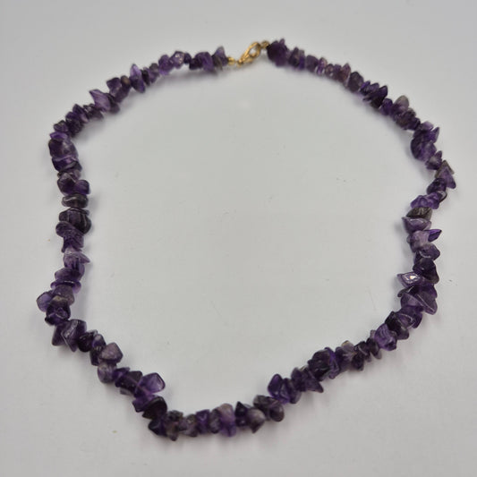 Edle Amethyst Splitter Kette – Naturstein Halskette in sattem Violett