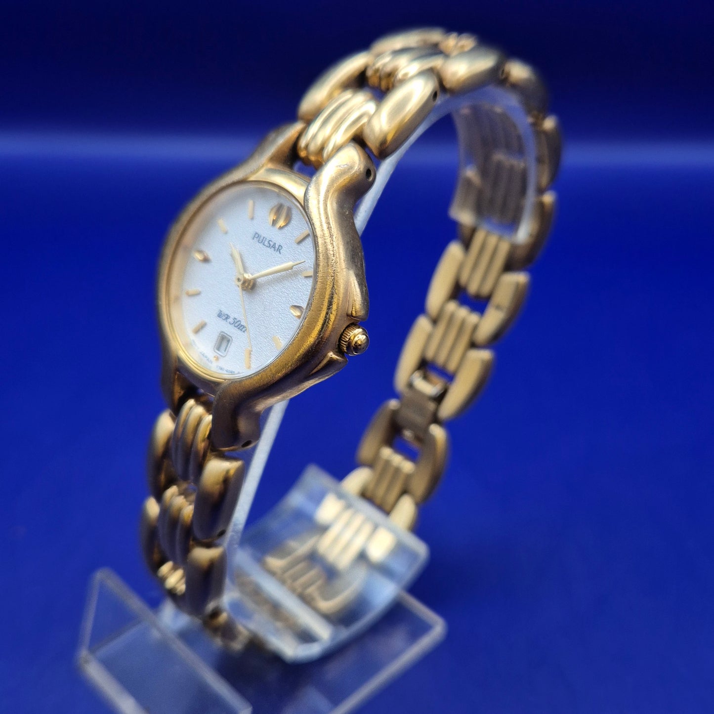 Elegante Pulsar Damen Uhr Gold – Klassisches Design mit Datumsanzeige
