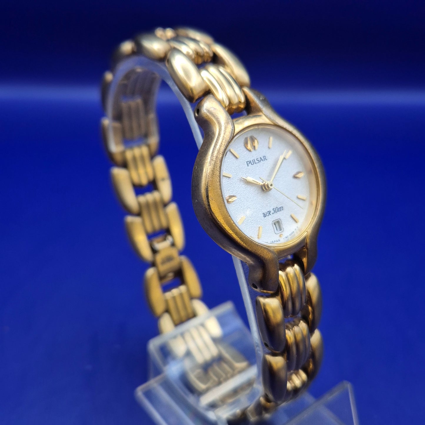 Elegante Pulsar Damen Uhr Gold – Klassisches Design mit Datumsanzeige