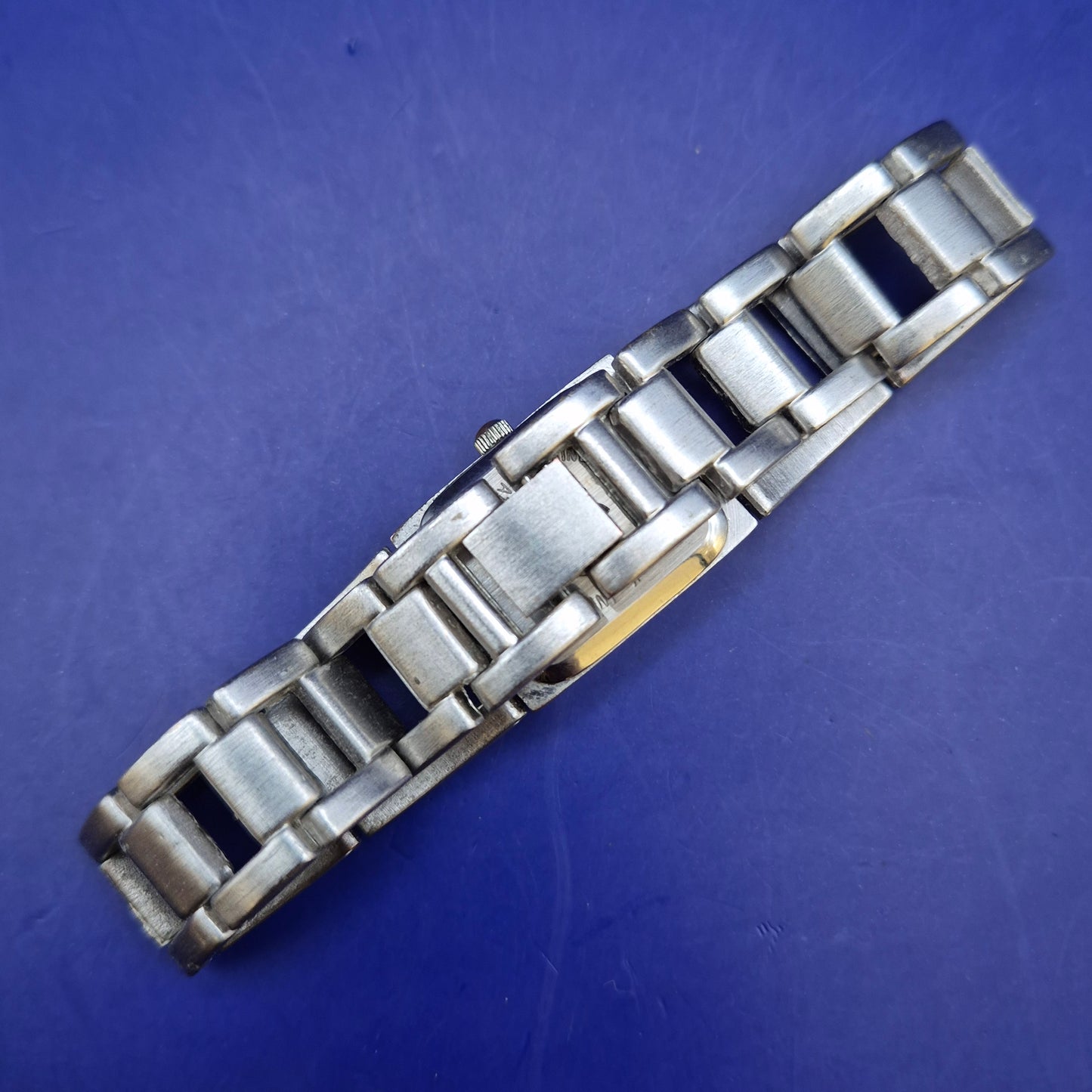 Elegante Damen Uhr in Silber-Optik – Rechteckiges Design