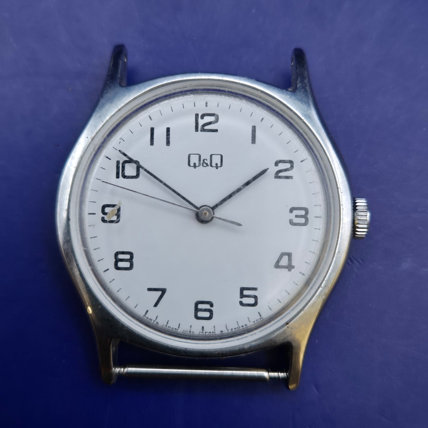 Klassische Q&Q Herren Uhr – Minimalistisches Design mit klarem Zifferblatt