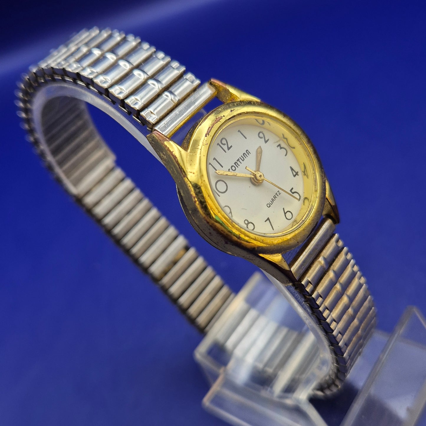 Klassische Fortuna Damen Uhr – Goldener Vintage-Stil mit Zugband