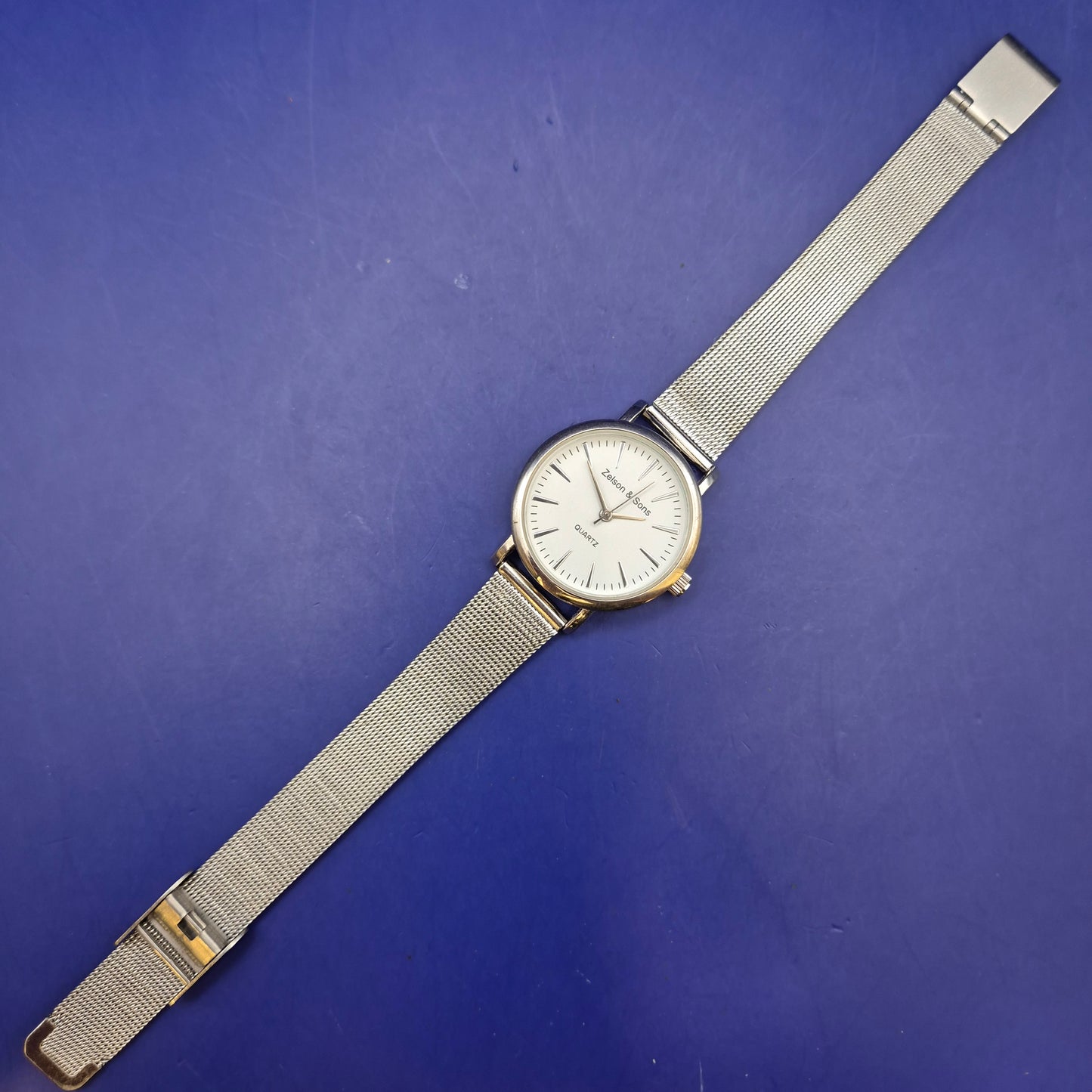 Klassische Zelson & Sons Damen Uhr – Minimalistisches Silber-Design