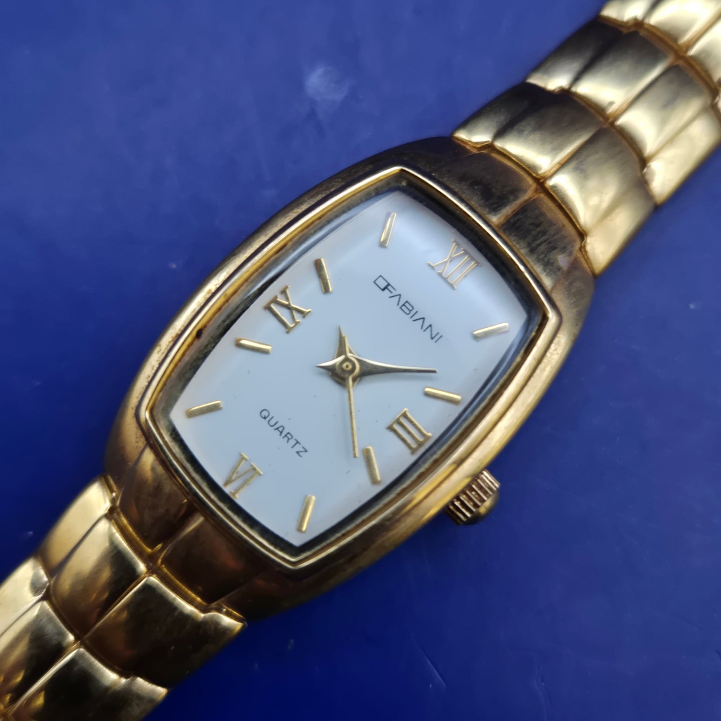 Elegante Fabiani Damen Uhr – Klassisches Design in Goldoptik