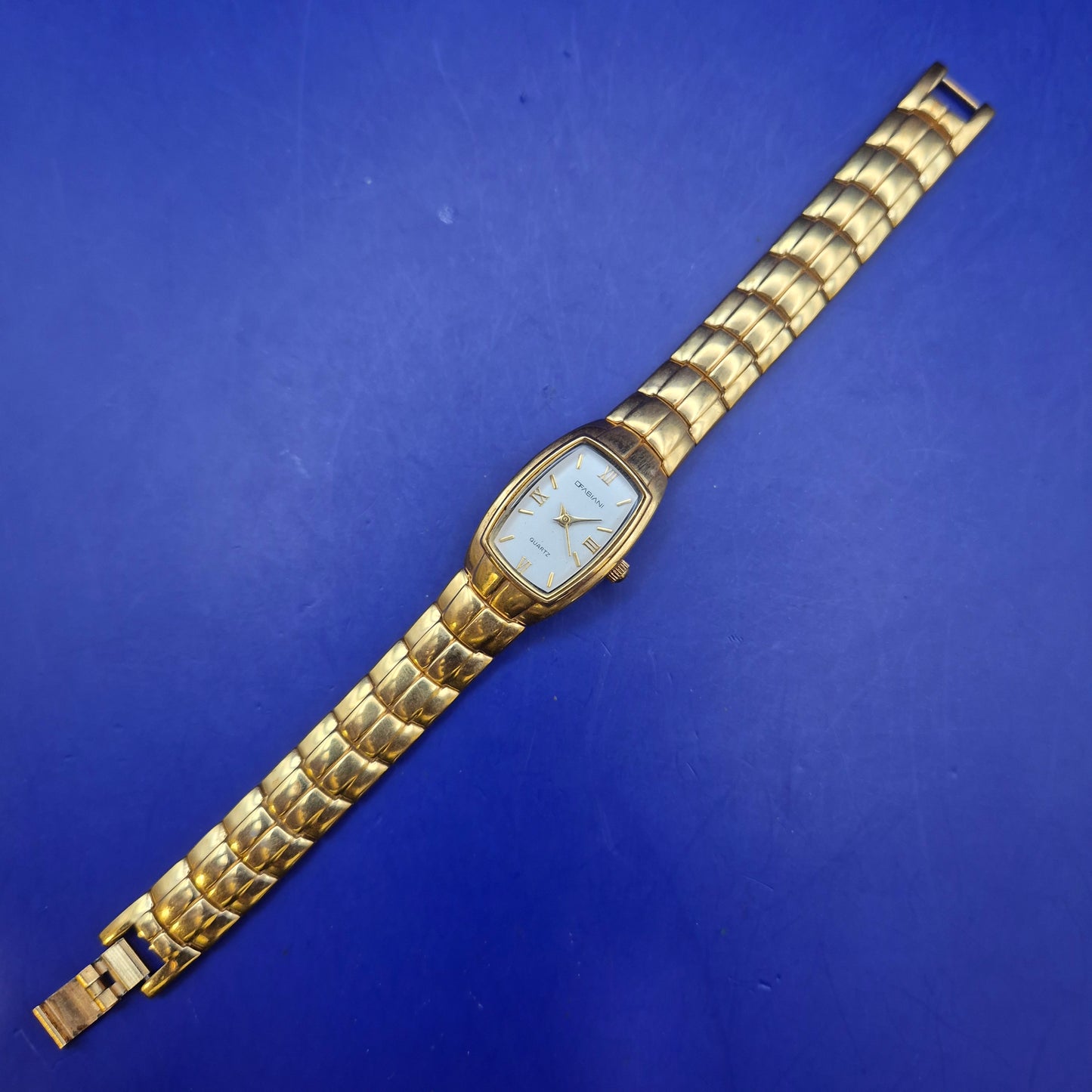 Elegante Fabiani Damen Uhr – Klassisches Design in Goldoptik