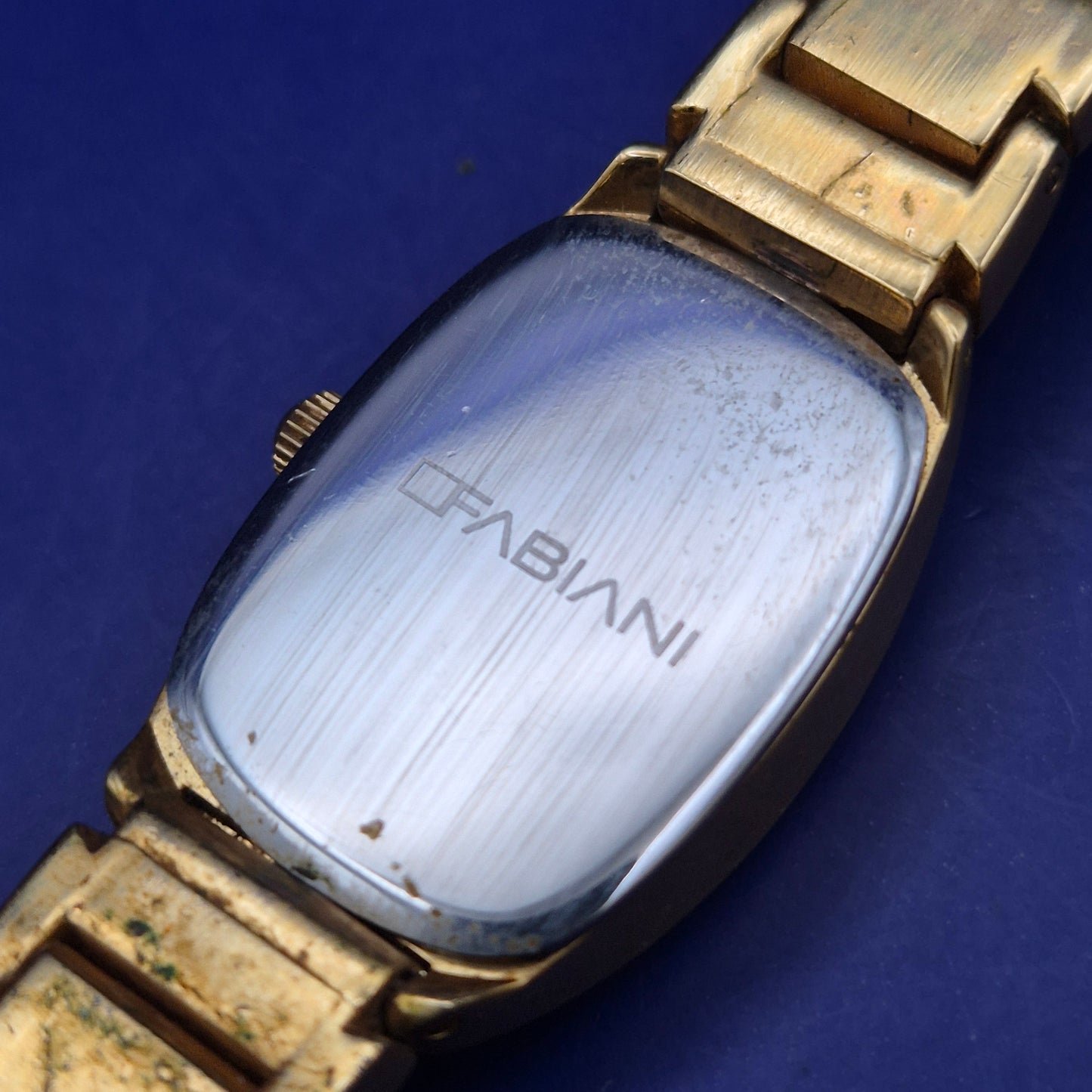 Elegante Fabiani Damen Uhr – Klassisches Design in Goldoptik