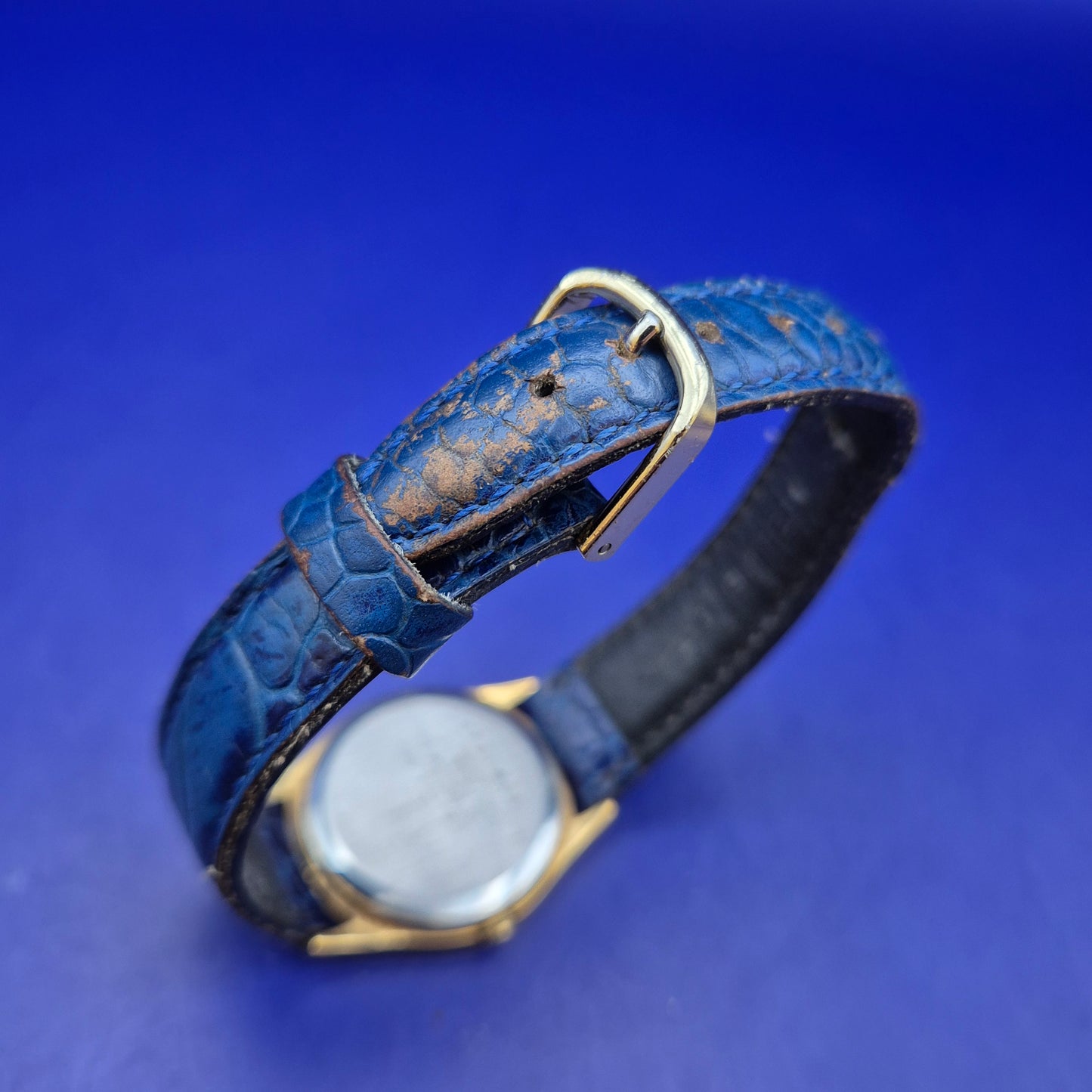 Klassische ADEC Damen Uhr – Elegantes Design in Schwarz und Gold