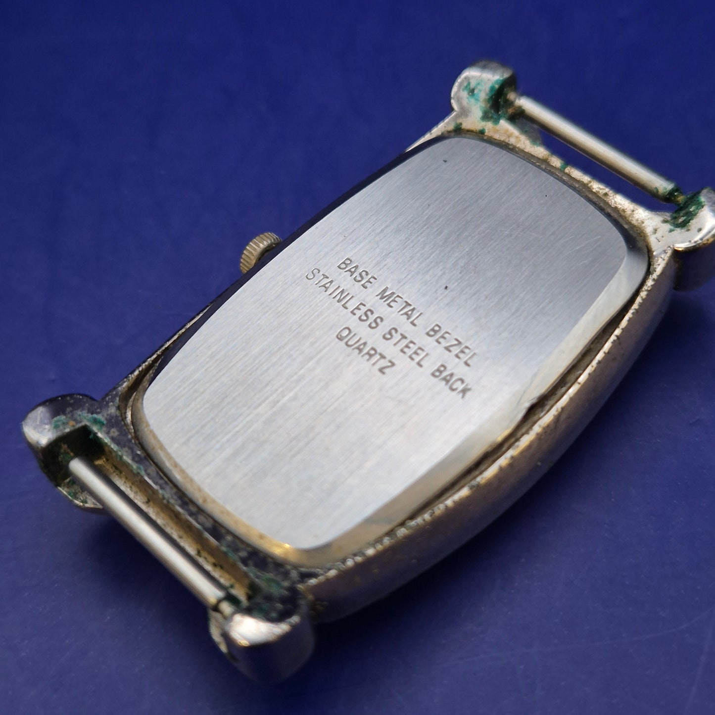 Klassische Adora Damen Uhr – Rechteckiges Design mit römischen Ziffern