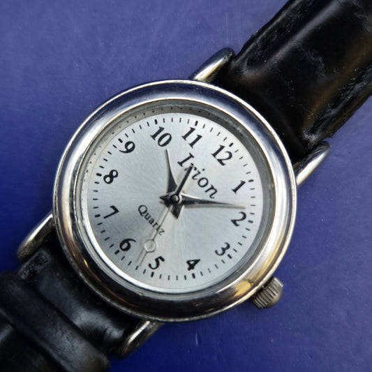 Klassische Irion Damen Uhr – Zeitloses Design mit Lederarmband