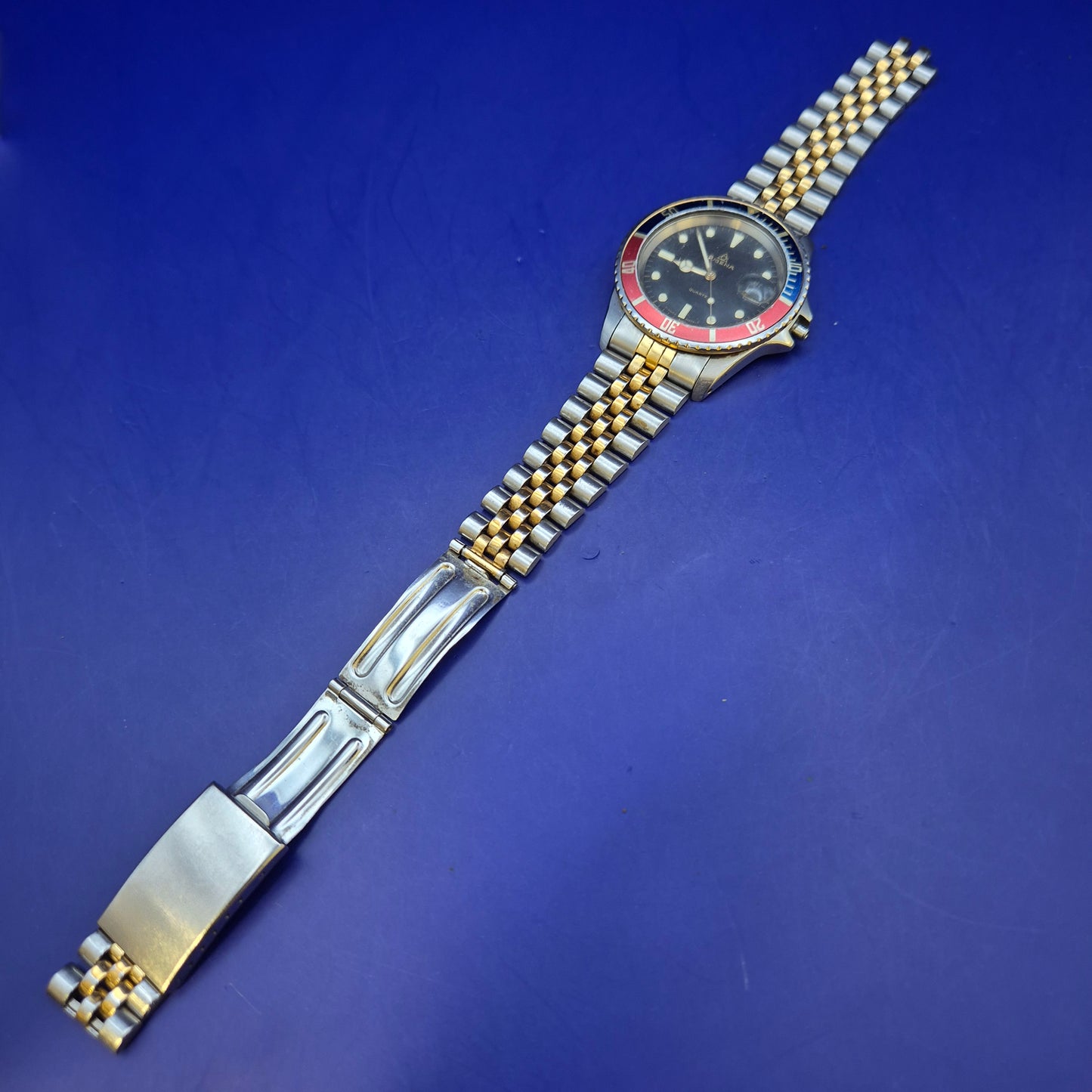 Klassische Dugena Herren Uhr – Sportliches Design mit Pepsi-Lünette