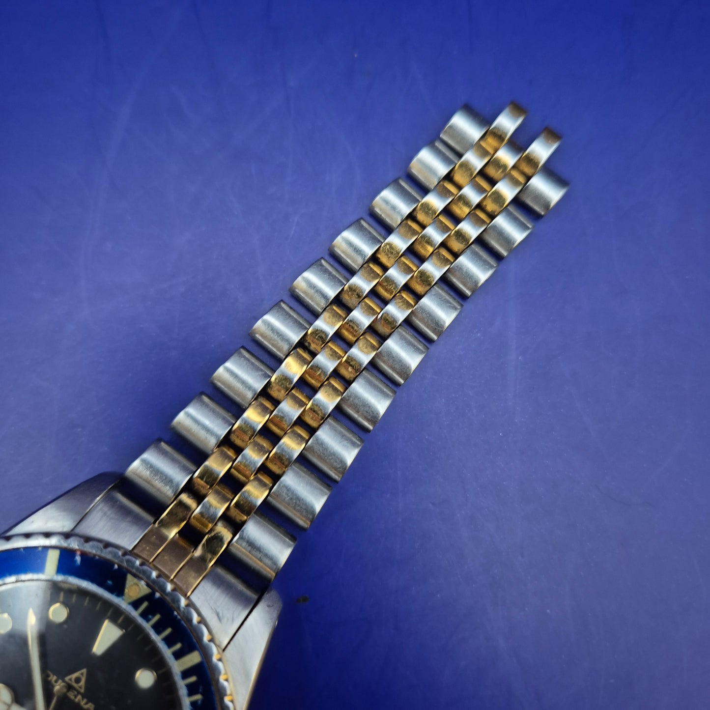 Klassische Dugena Herren Uhr – Sportliches Design mit Pepsi-Lünette
