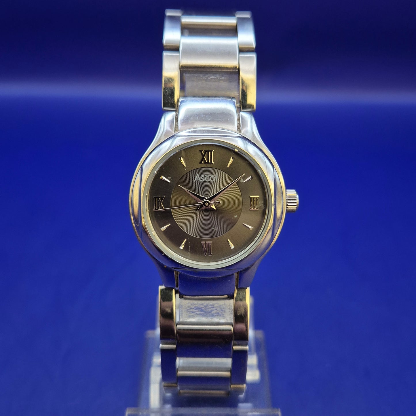 Elegante Ascot Damen Uhr – Modernes Design mit Edelstahlarmband