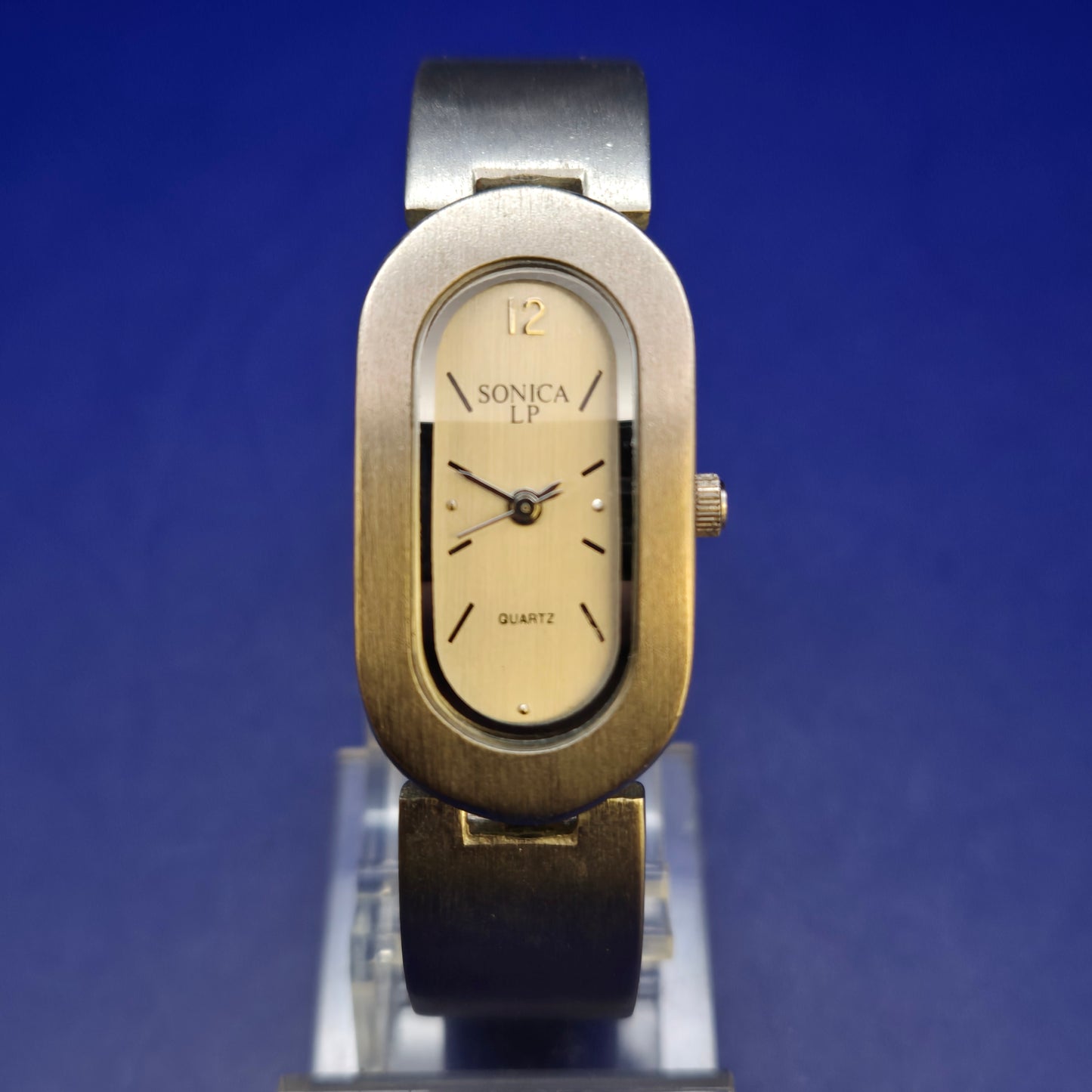 Elegante Sonica LP Damen Uhr – Ovales Design im Vintage-Stil