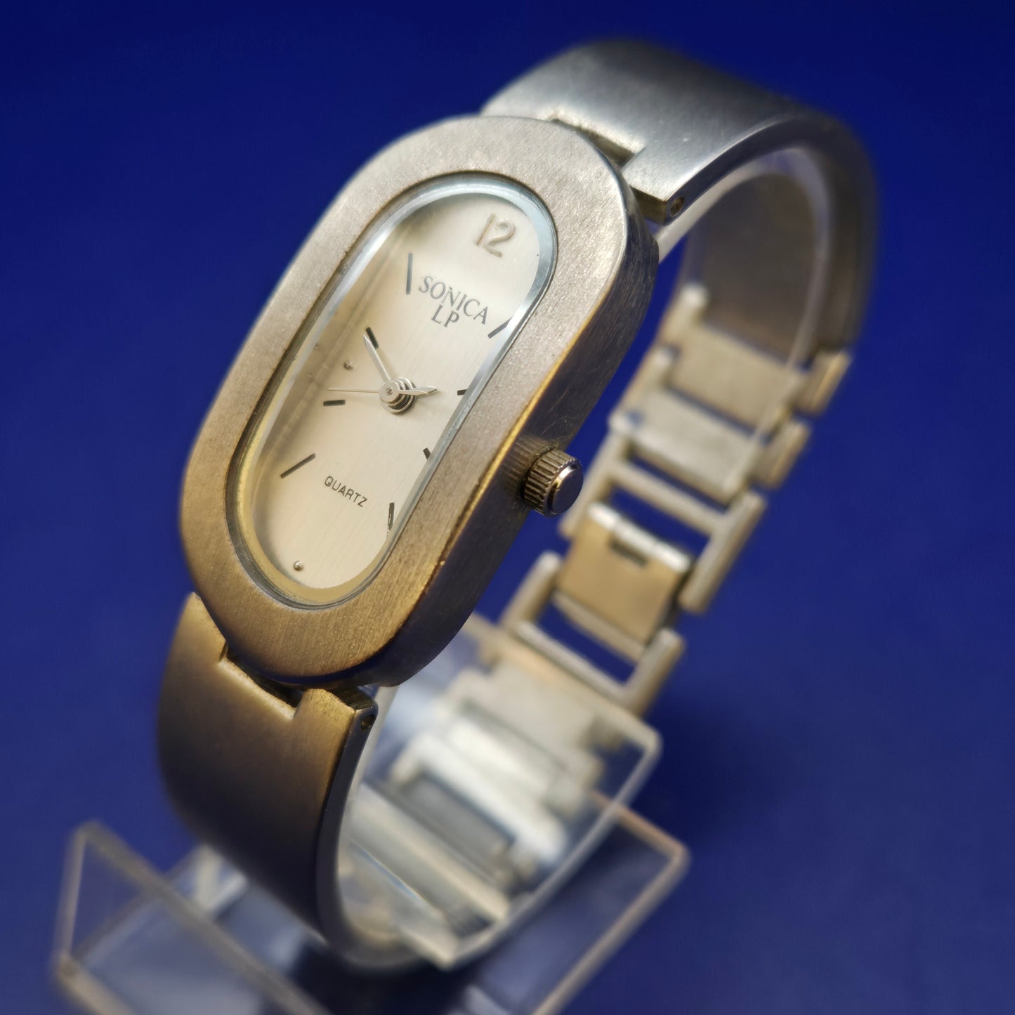 Elegante Sonica LP Damen Uhr – Ovales Design im Vintage-Stil